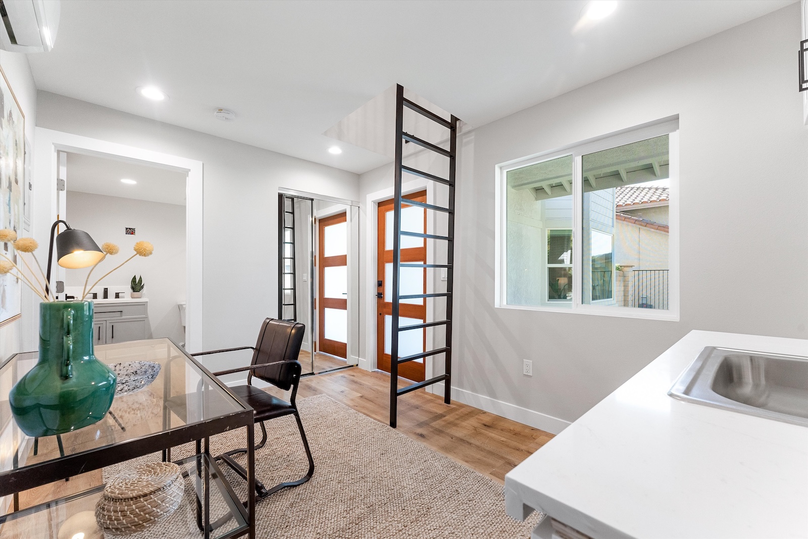 21776  Newvale Dr.