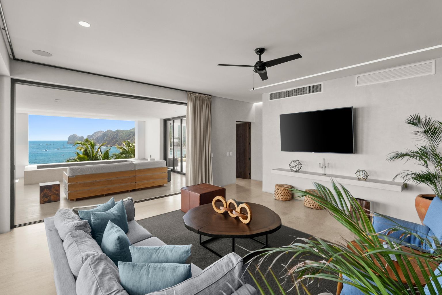 Residence 7-302 Hacienda Beach Club Phase 2