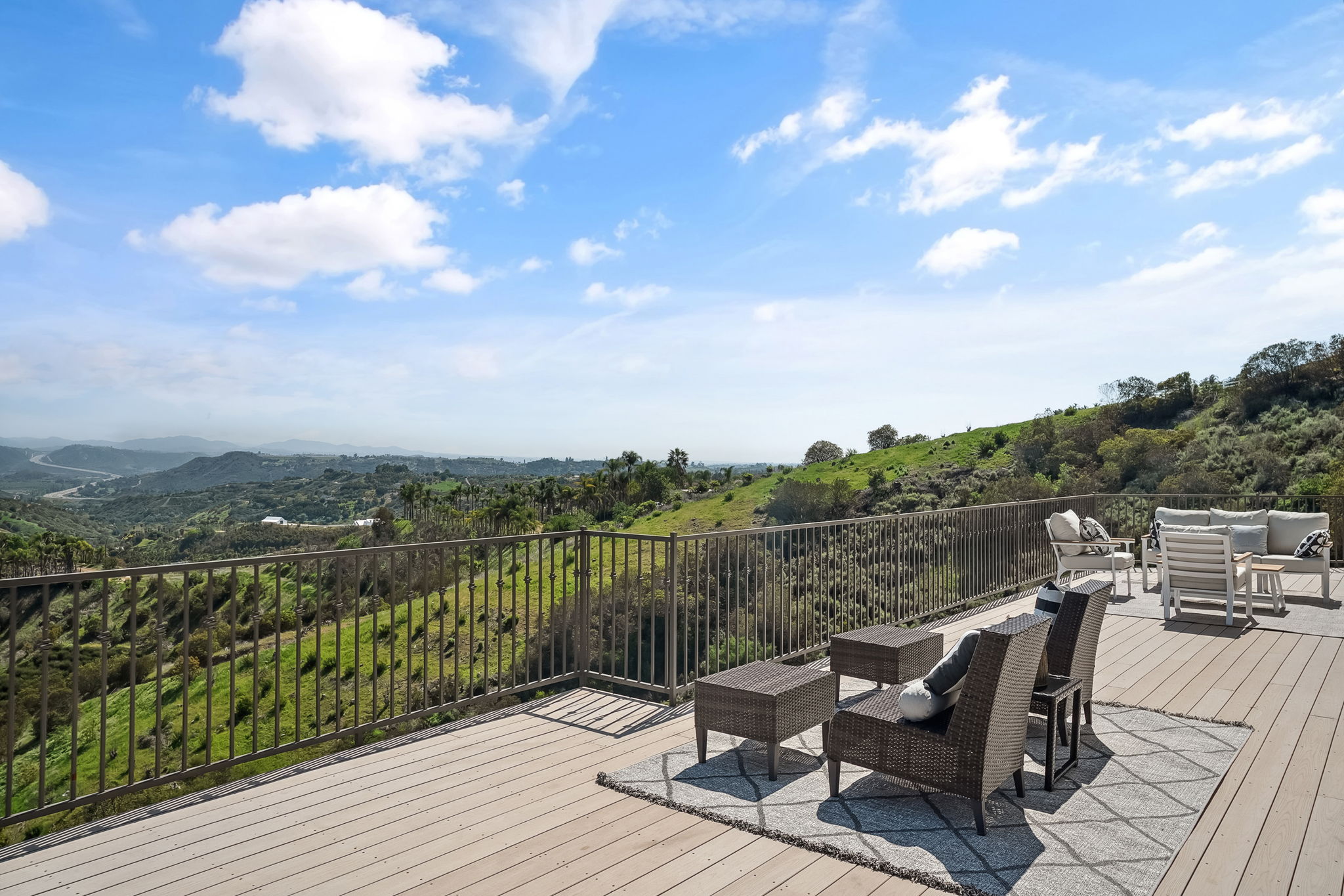 4385  Rainbow Vista Dr.