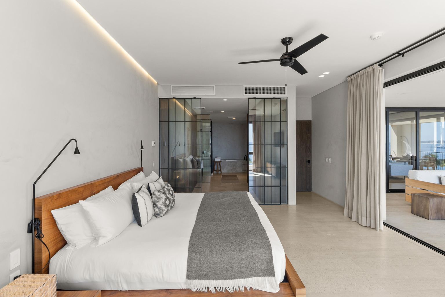 Residence 7-302 Hacienda Beach Club Phase 2