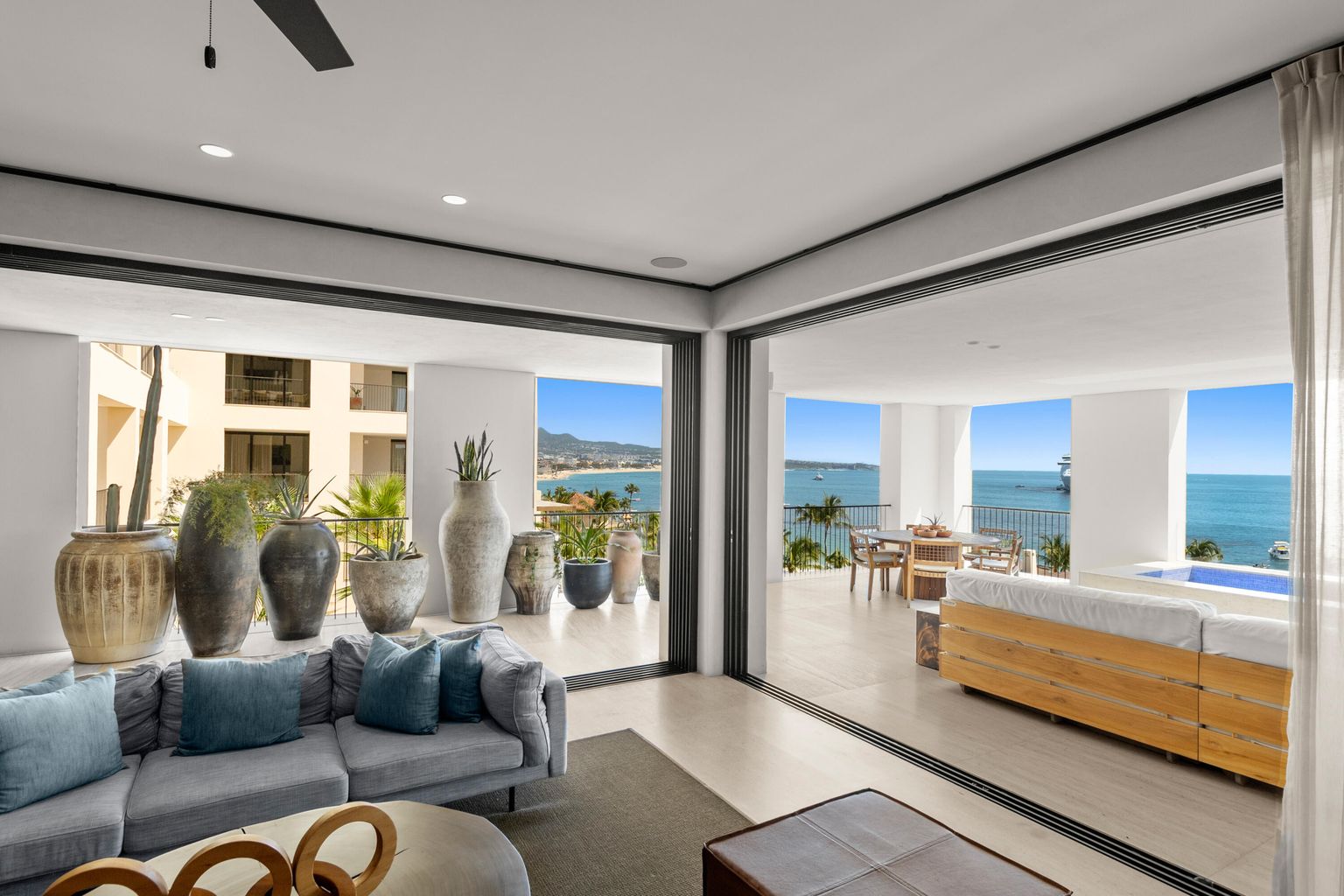 Residence 7-302 Hacienda Beach Club Phase 2