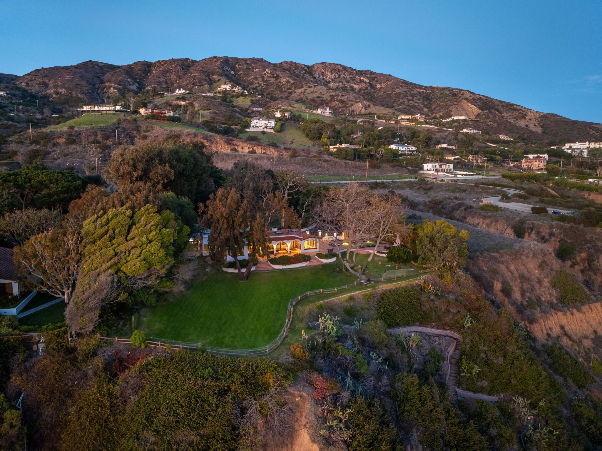 32752  Pacific Coast Hwy.