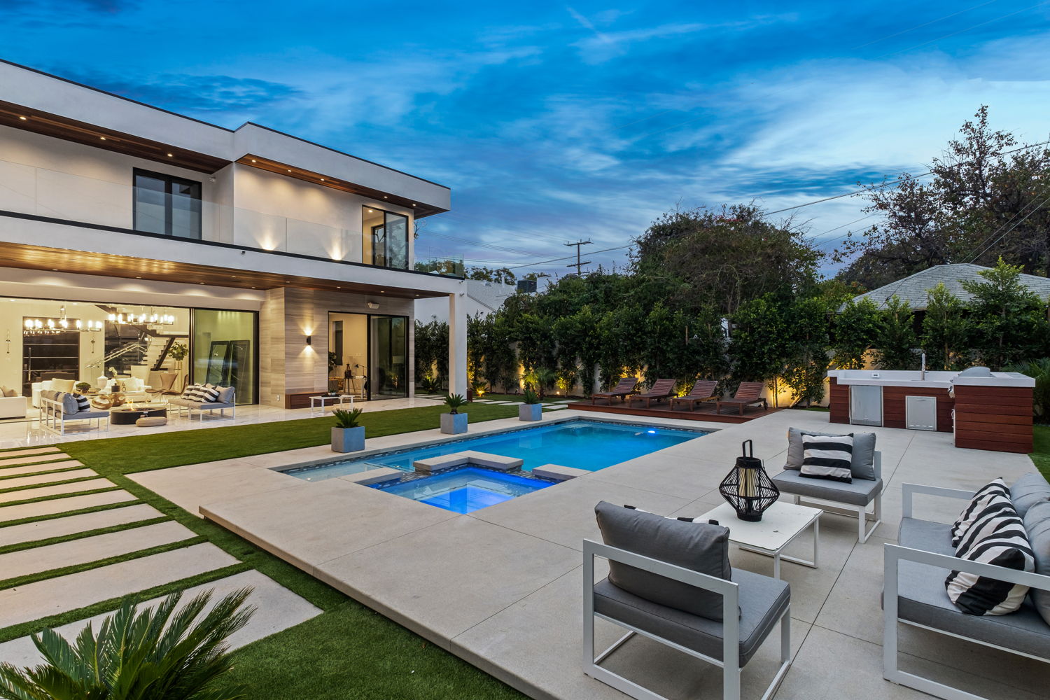 4049  Coldwater Canyon Ave.