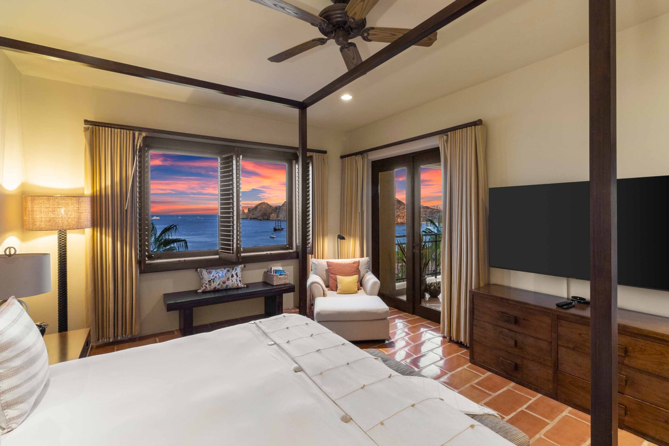 Residence 1-403, Hacienda Beach Club