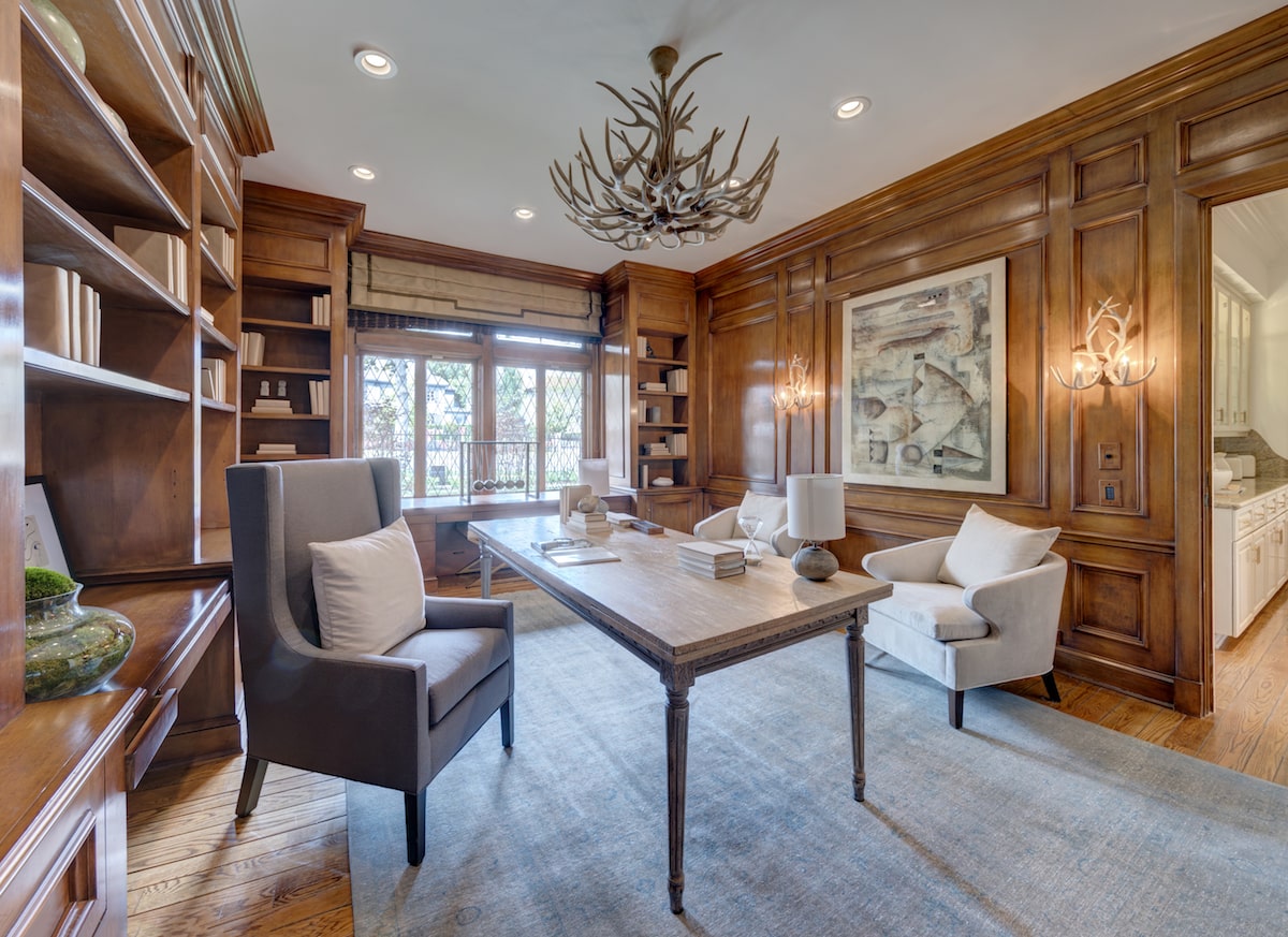 807  N. Crescent Dr