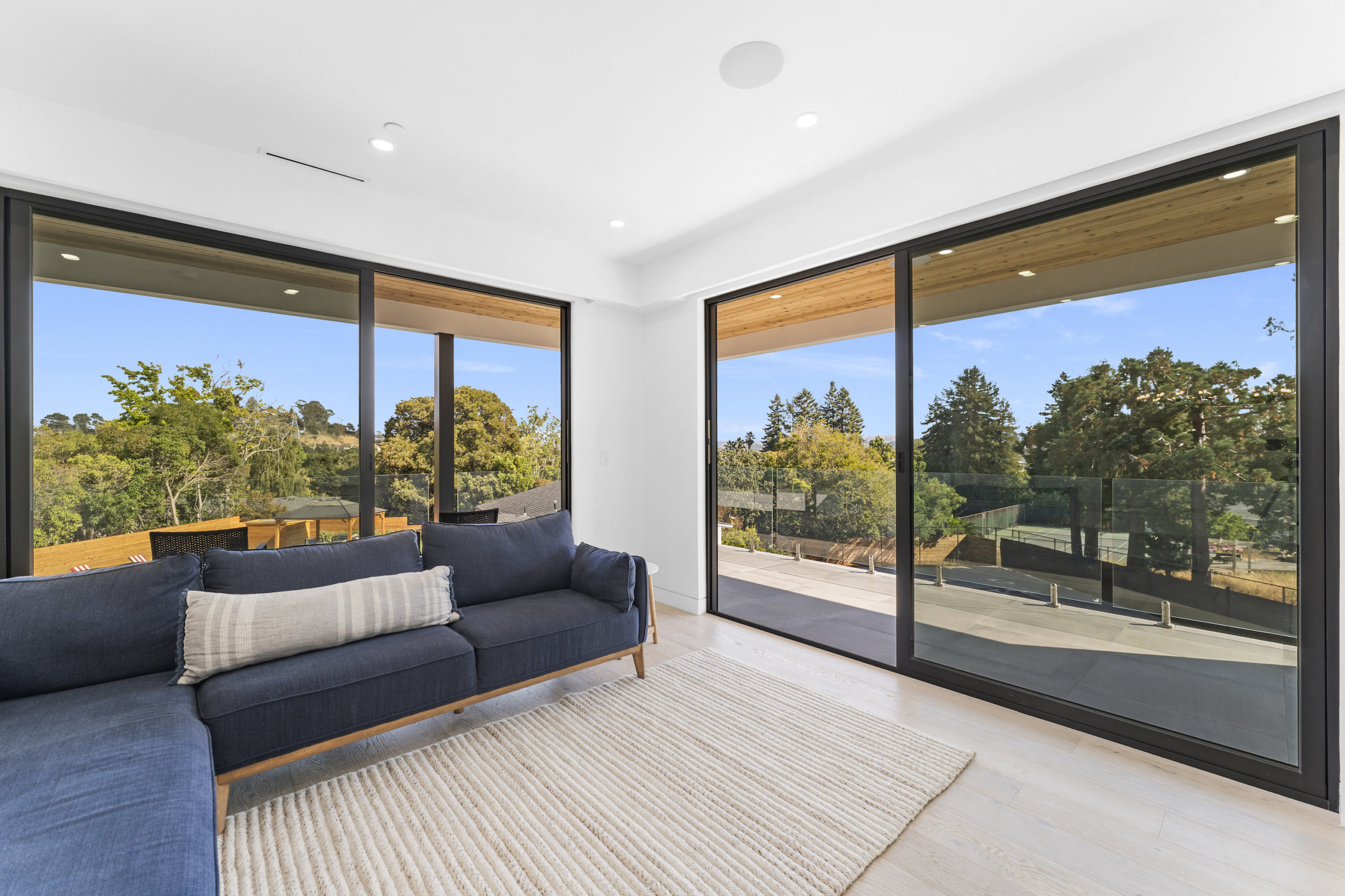 17 Moncada Way