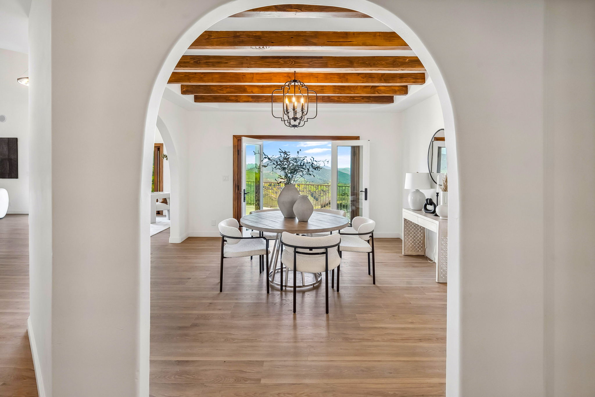 4385  Rainbow Vista Dr.