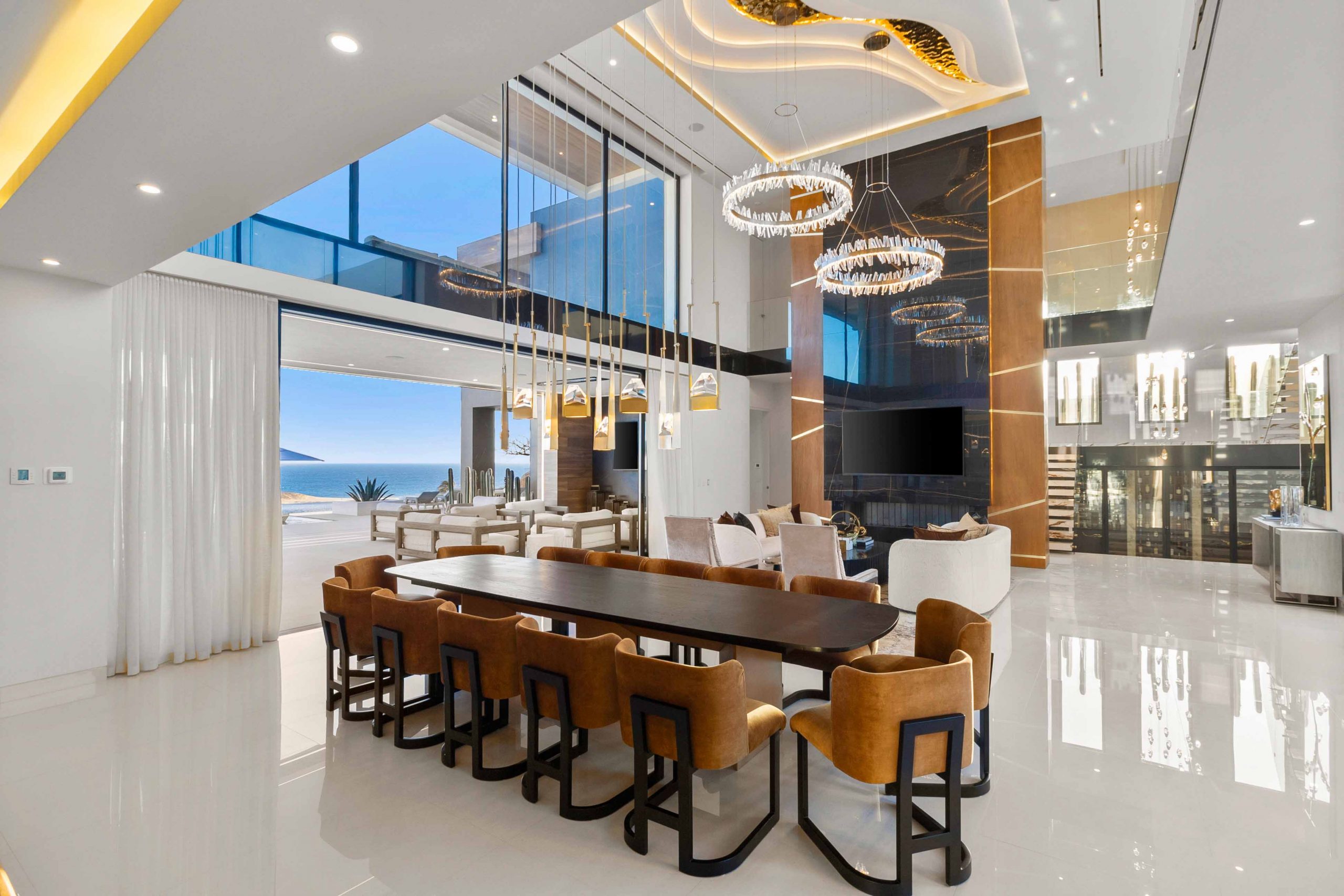 29 Diamante Blvd