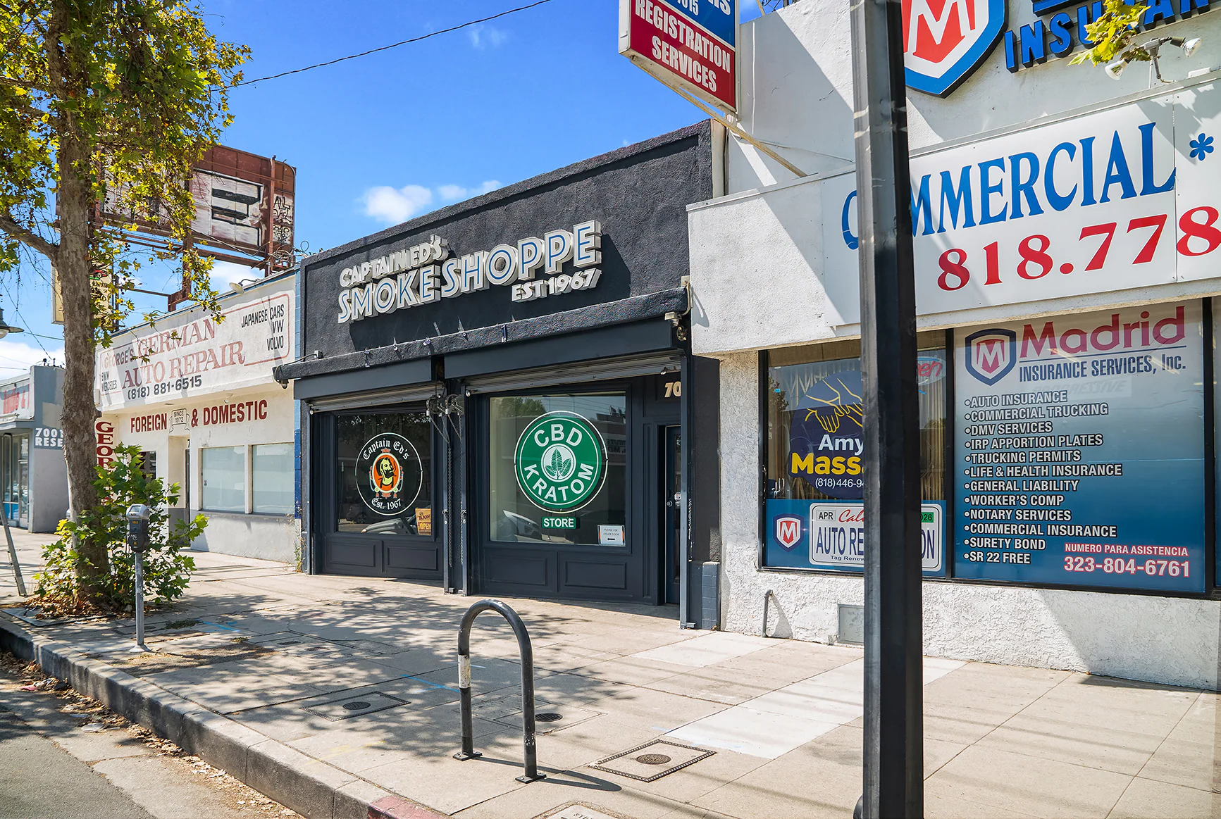 7011  Reseda Blvd