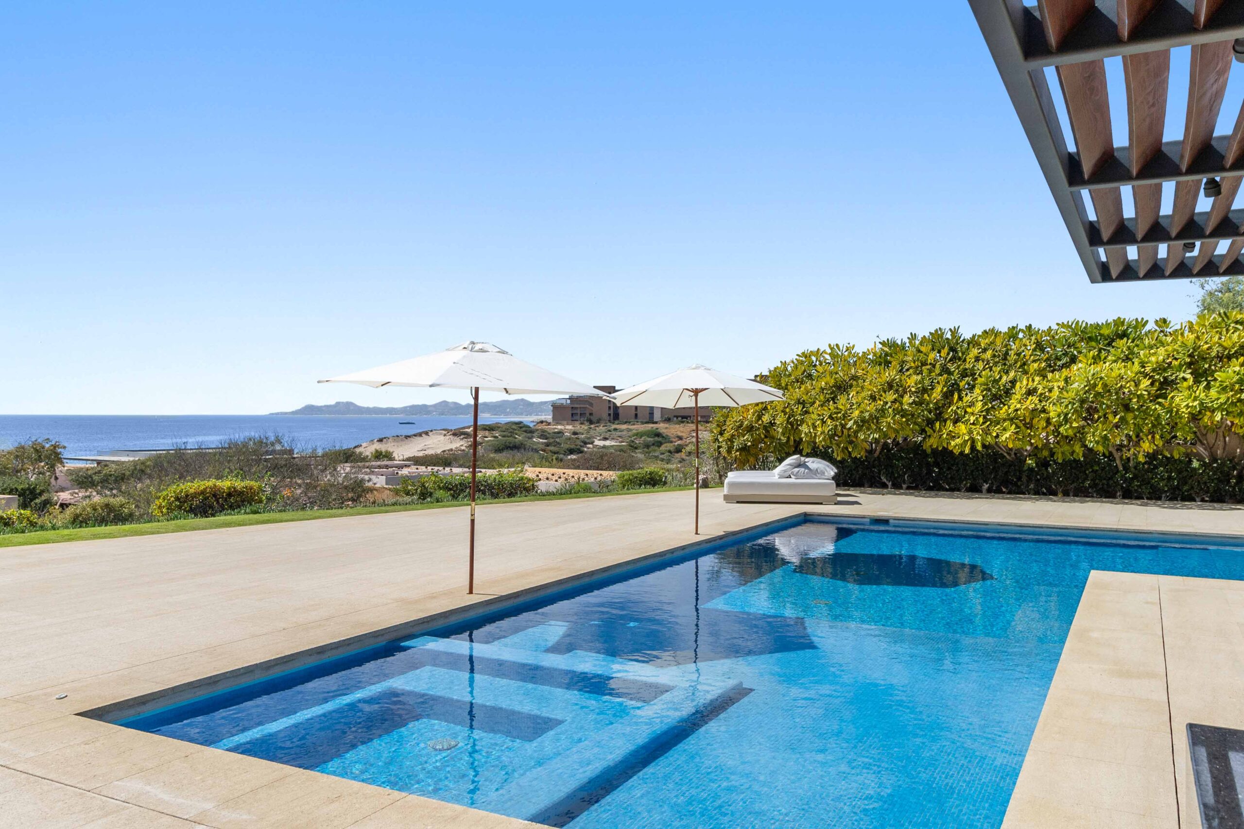 10  The Enclave, Zadun Residences