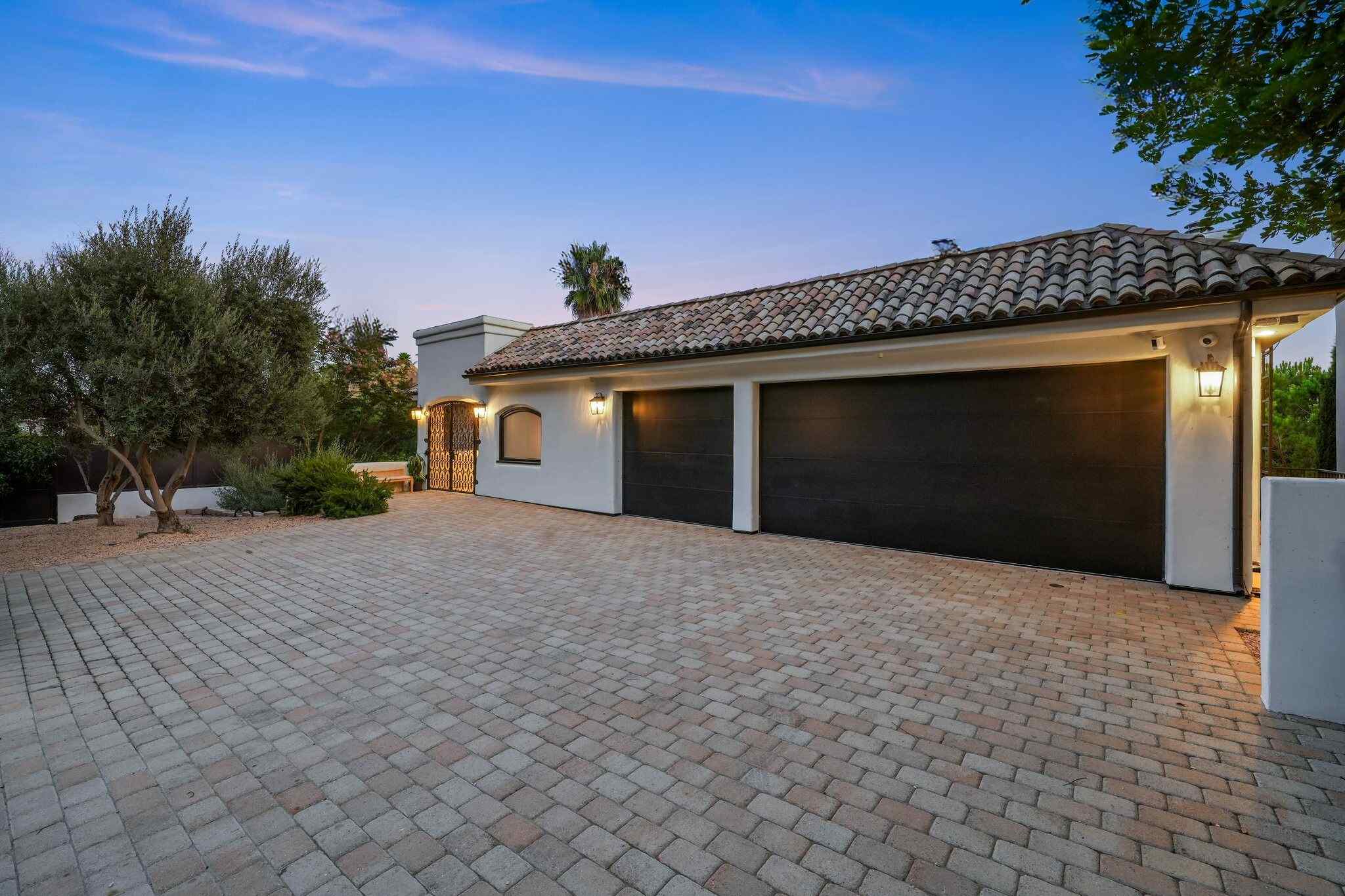 7212  Mulholland Dr.