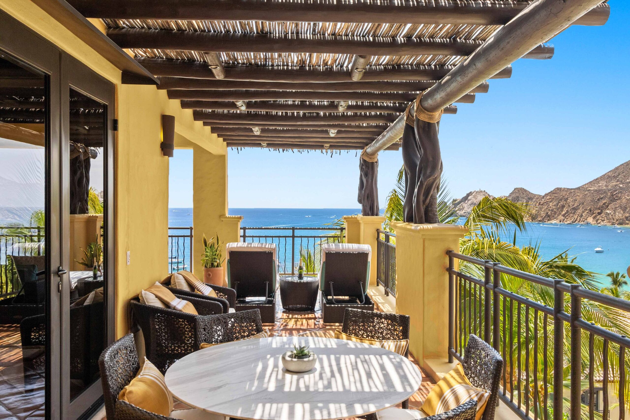 Residence 1-403, Hacienda Beach Club