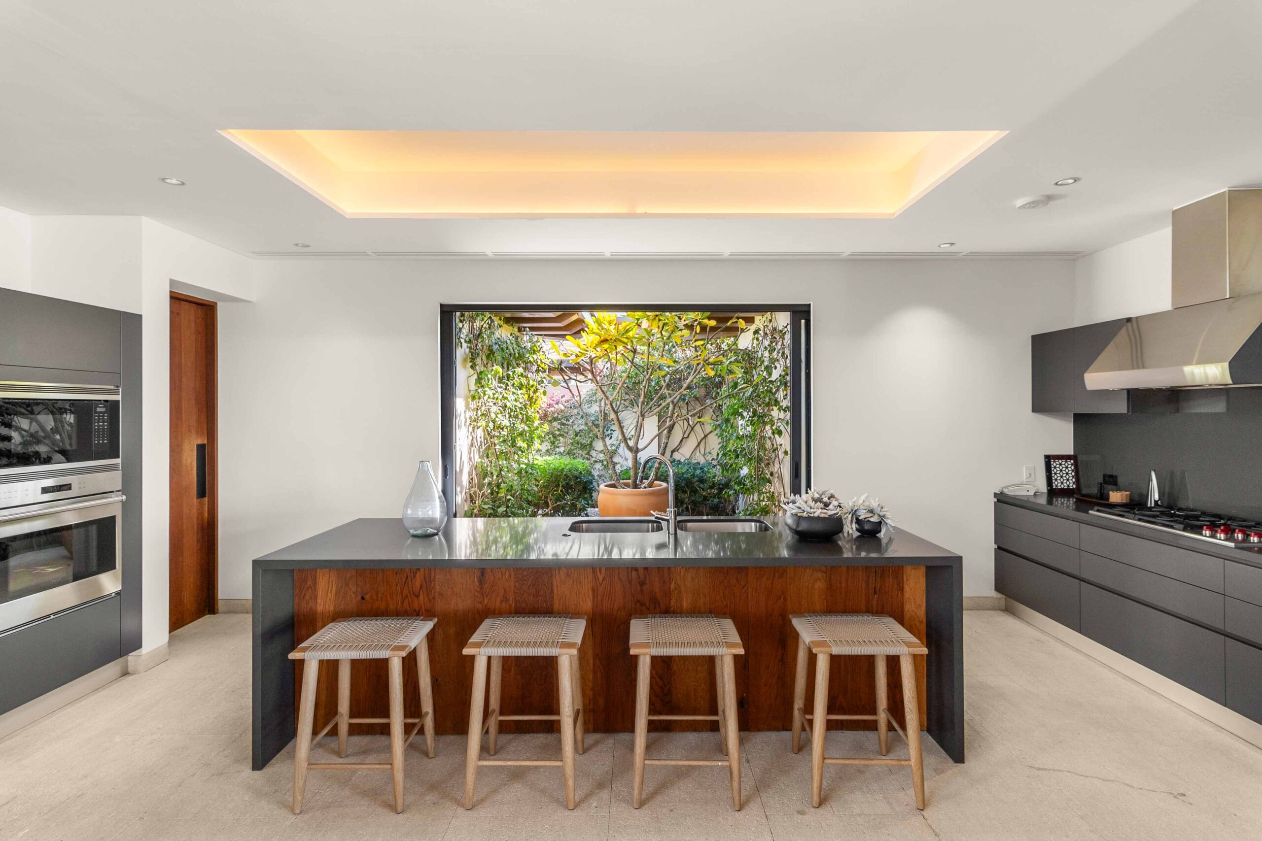10  The Enclave, Zadun Residences