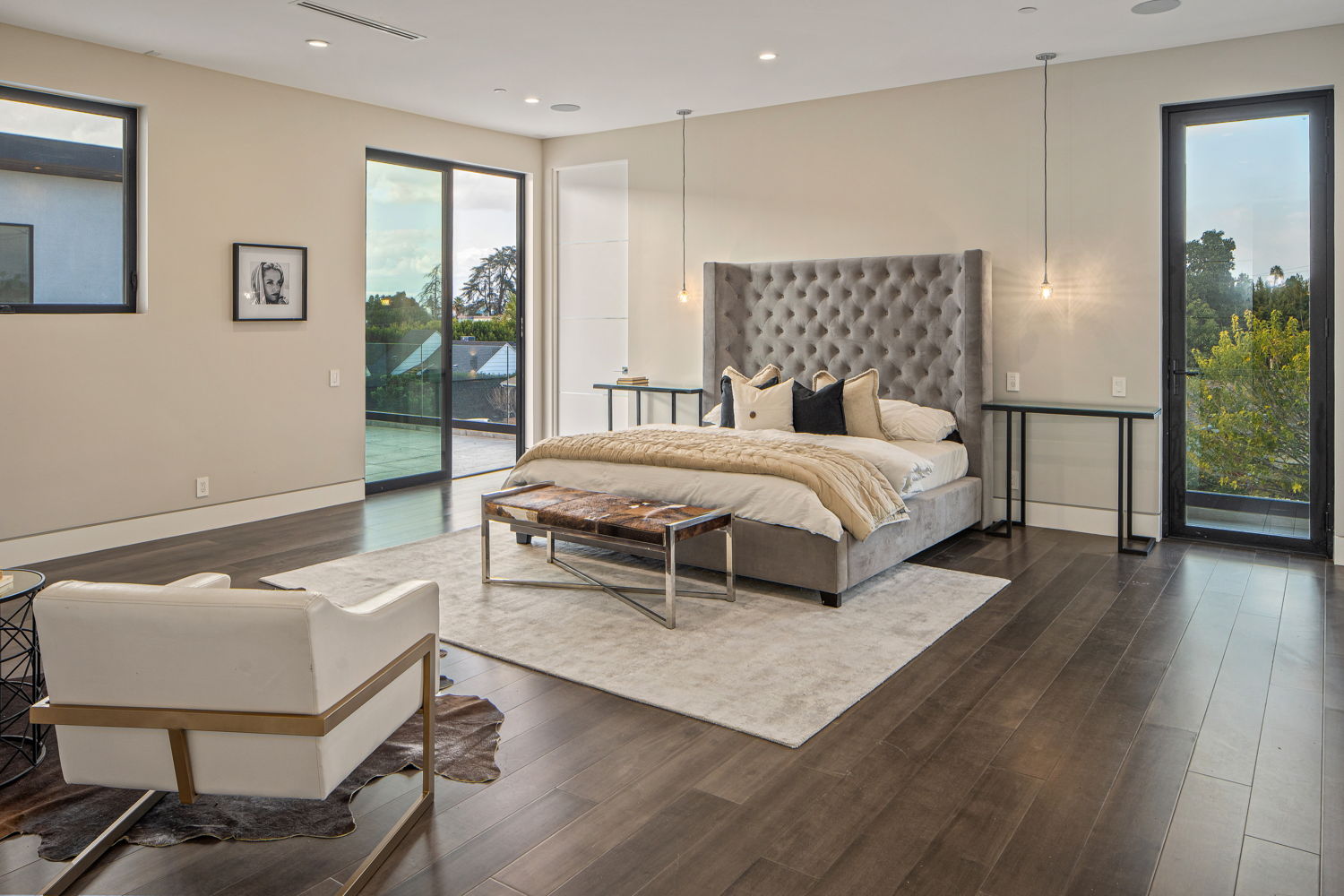 4049  Coldwater Canyon Ave.