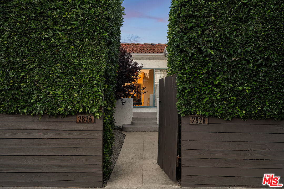 2826  Somerset Dr