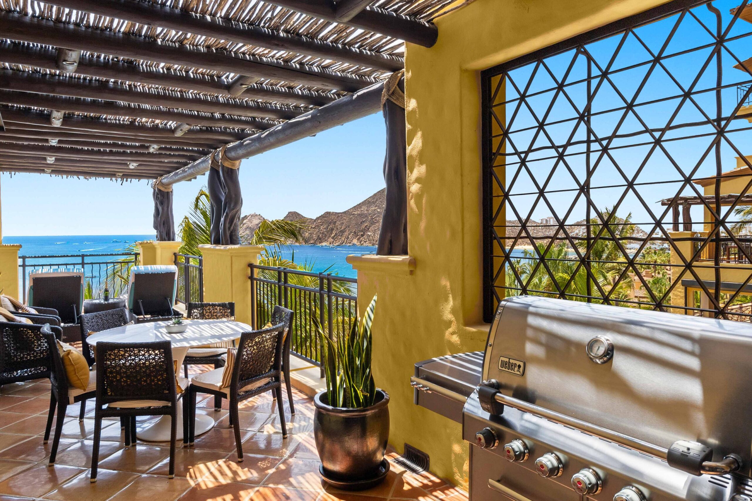 Residence 1-403, Hacienda Beach Club