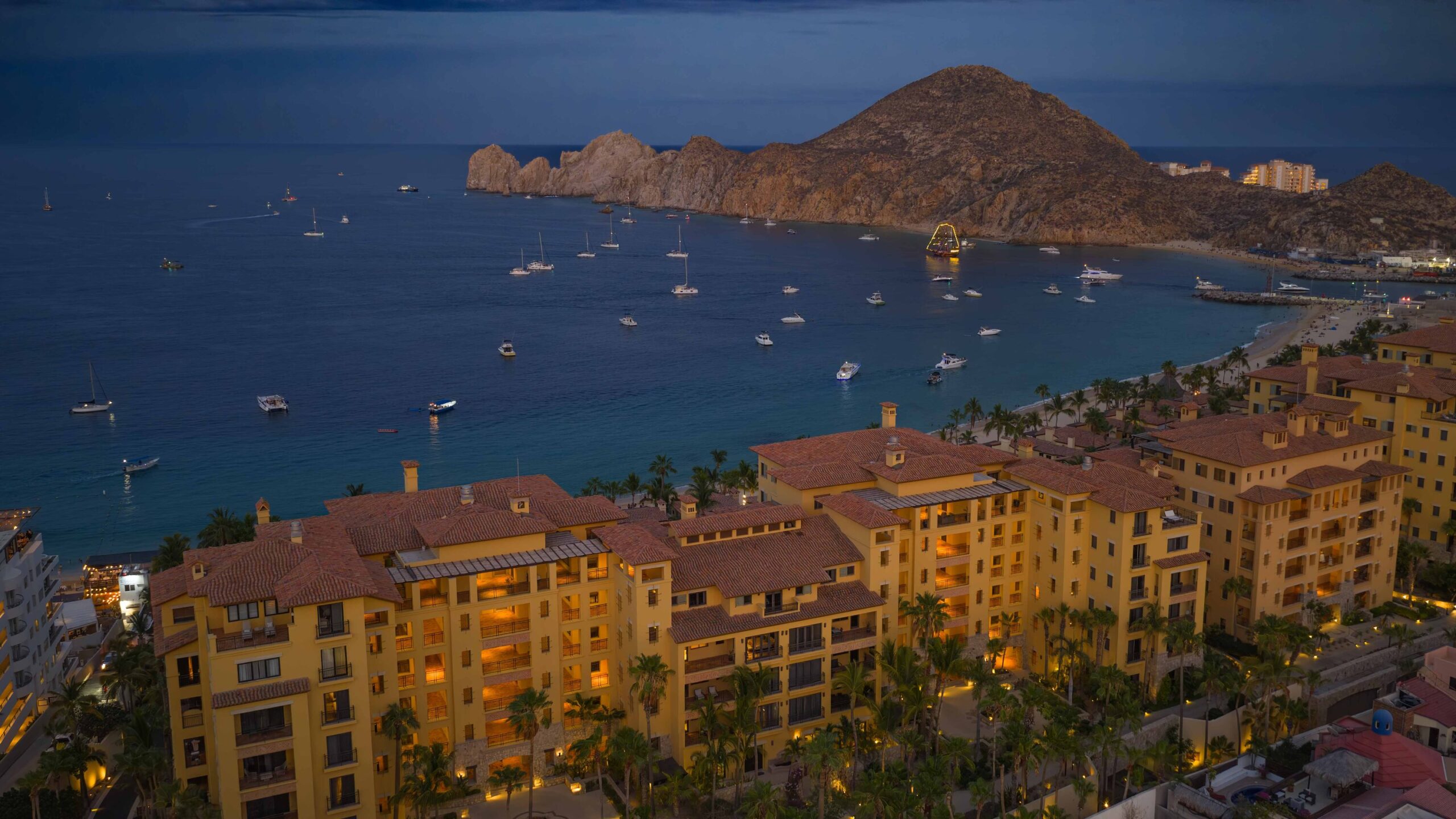 Residence 1-403, Hacienda Beach Club