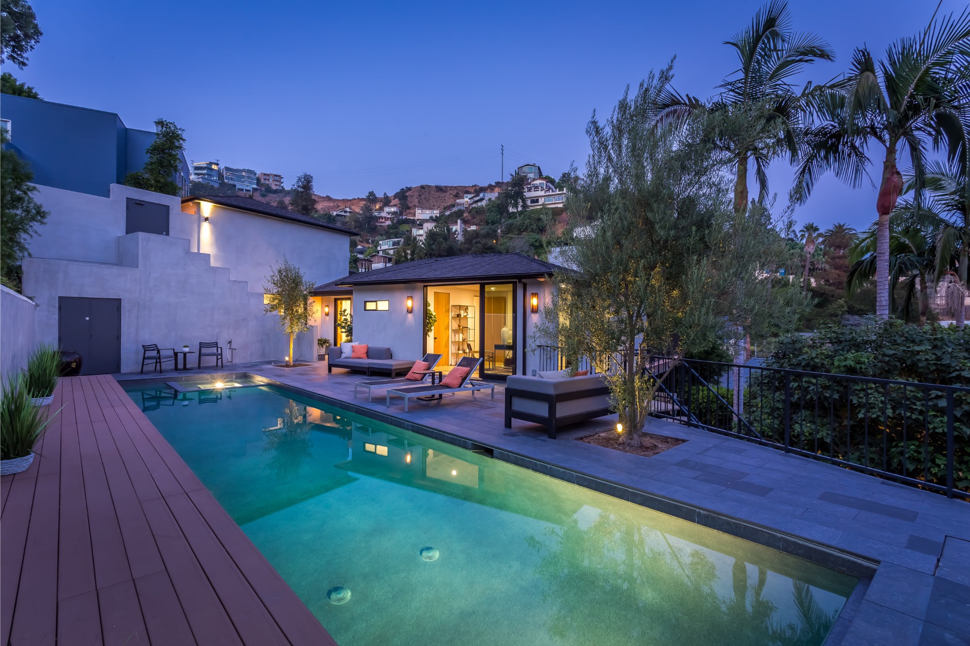 1490 Sunset Plaza Dr.