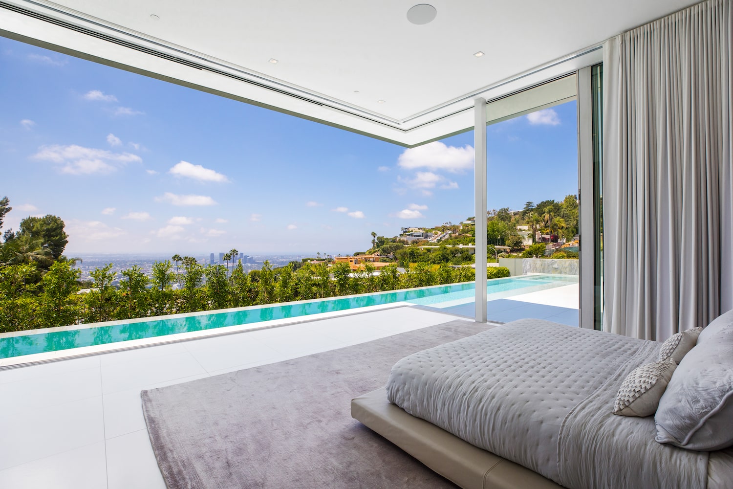 1814  N. Doheny Dr.