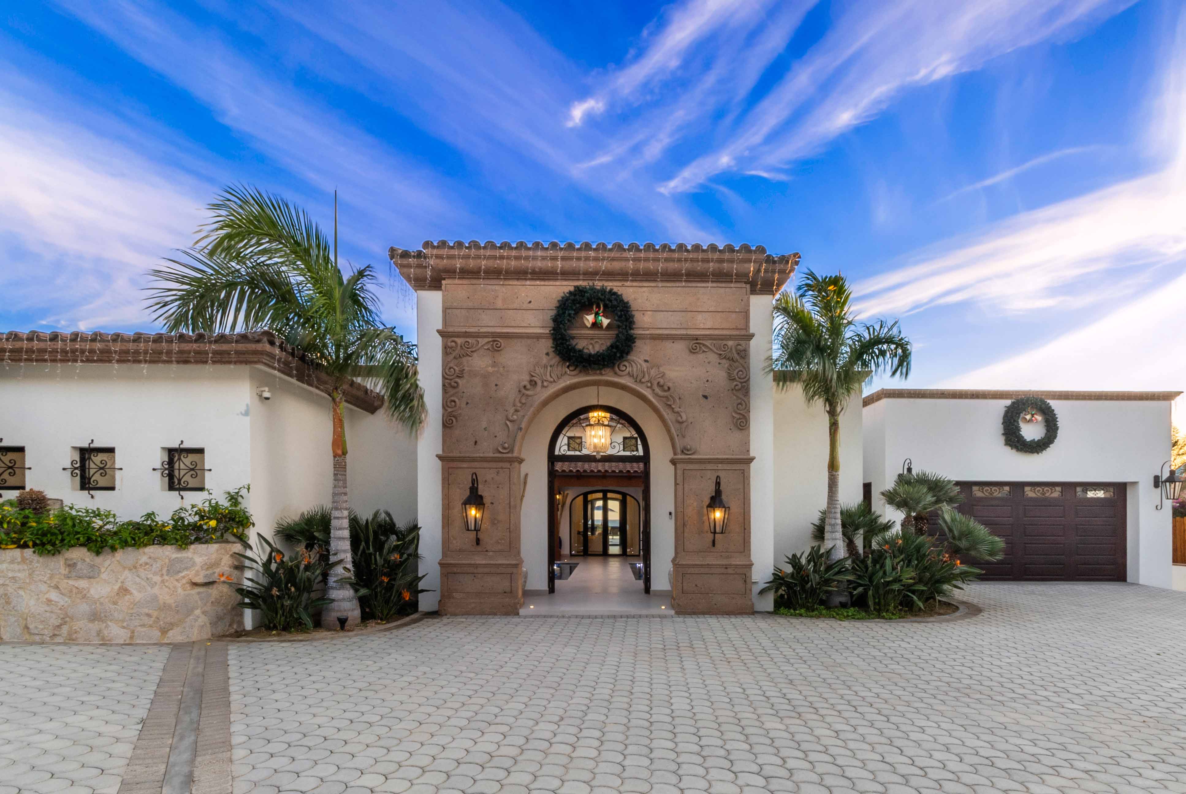 13/14  Diamante Beach Estates, Diamante Blvd.
