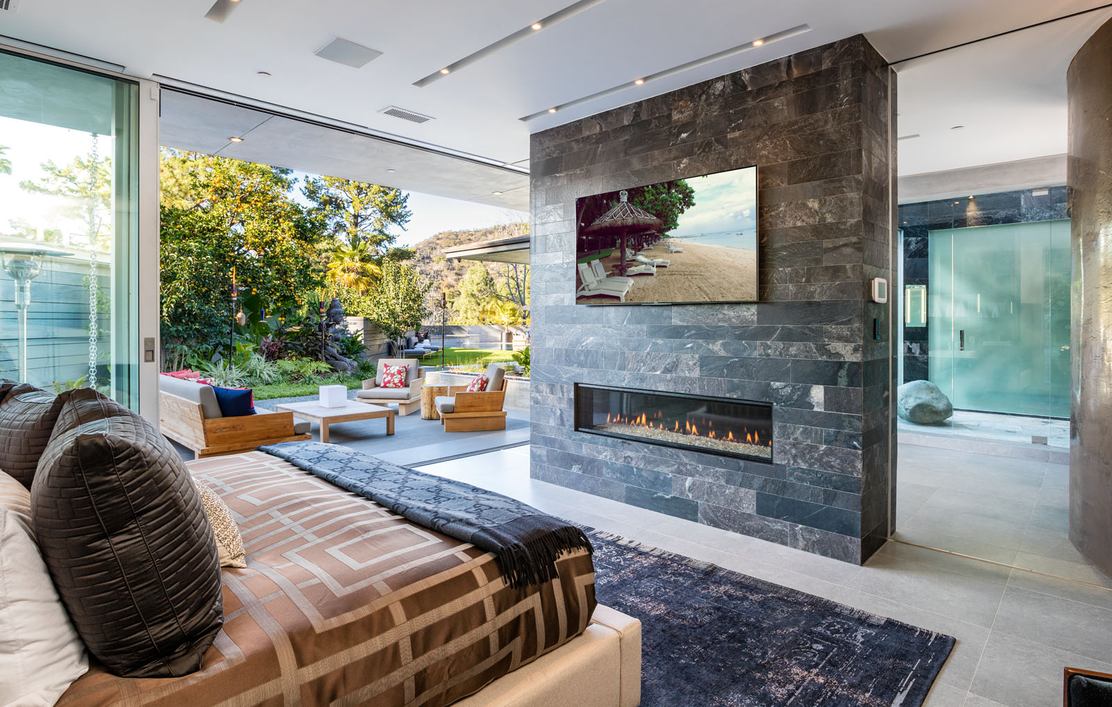 1975  Loma Vista Dr
