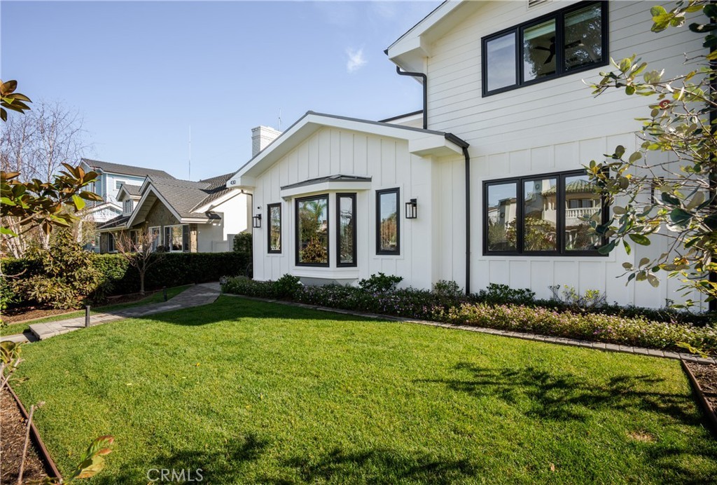 430 Fullerton Ave