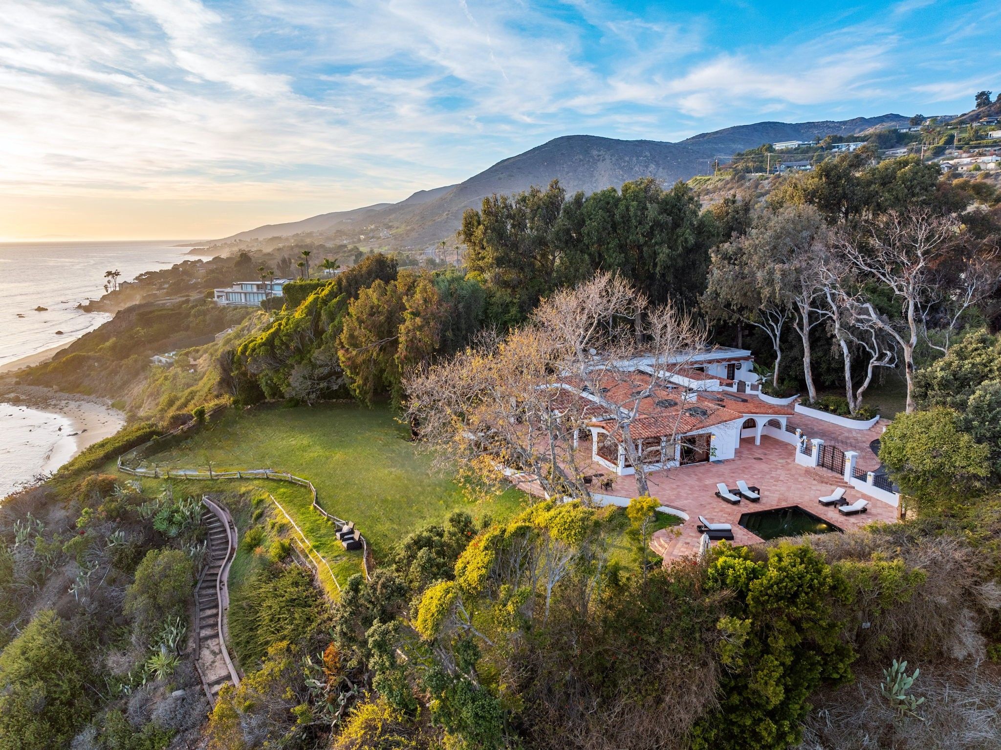 Residential for sale in Malibu, California, 31724C1760329106997