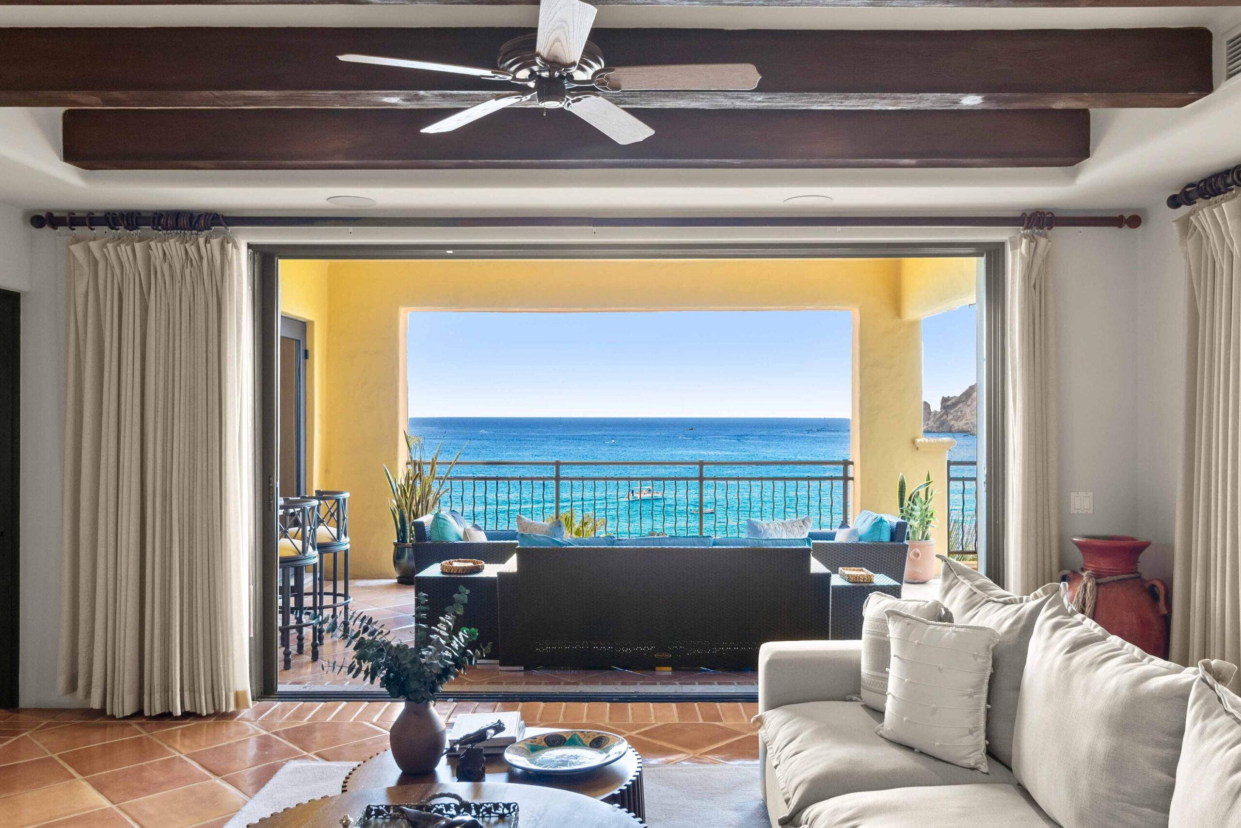Residence 1-403, Hacienda Beach Club