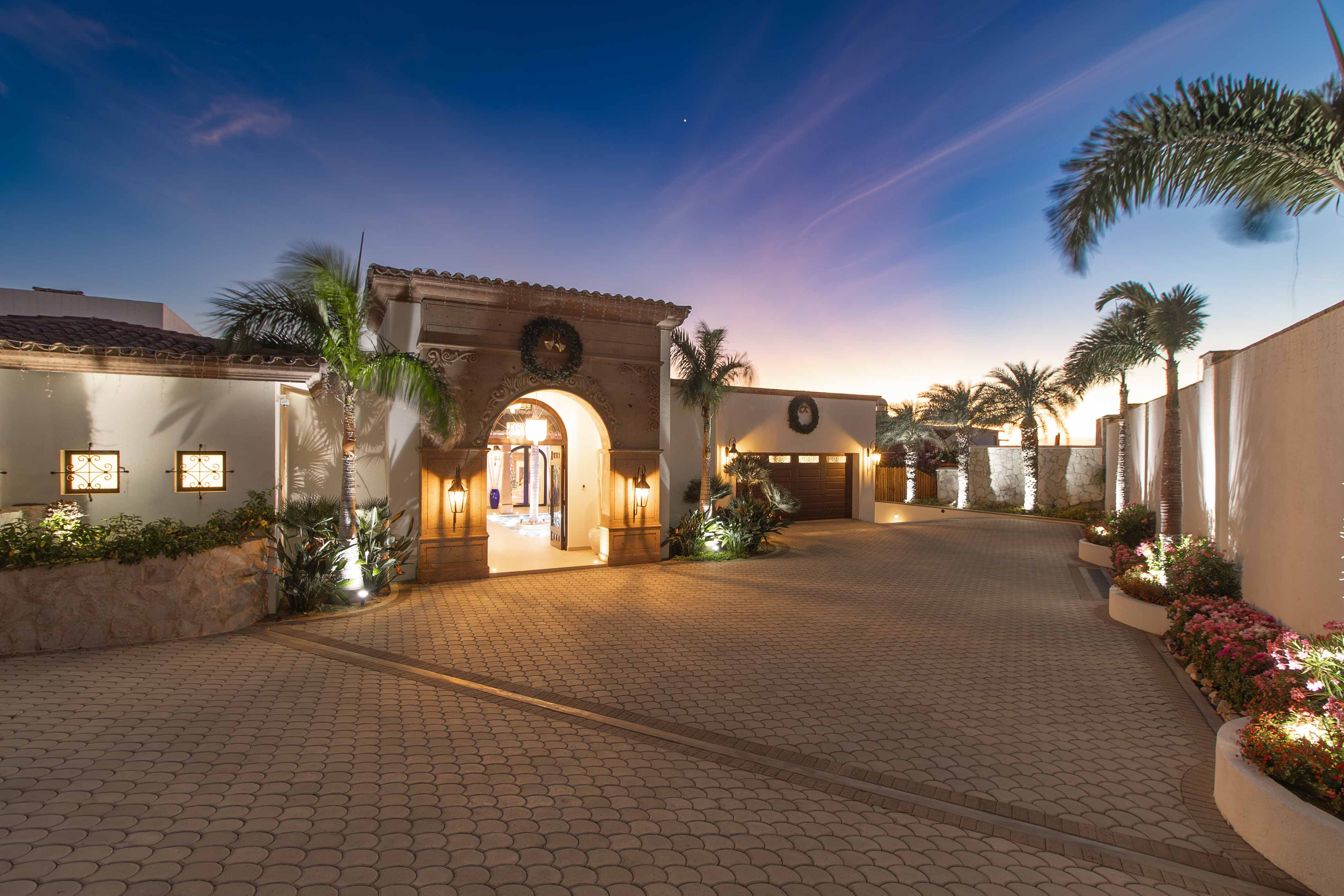 13/14  Diamante Beach Estates, Diamante Blvd.