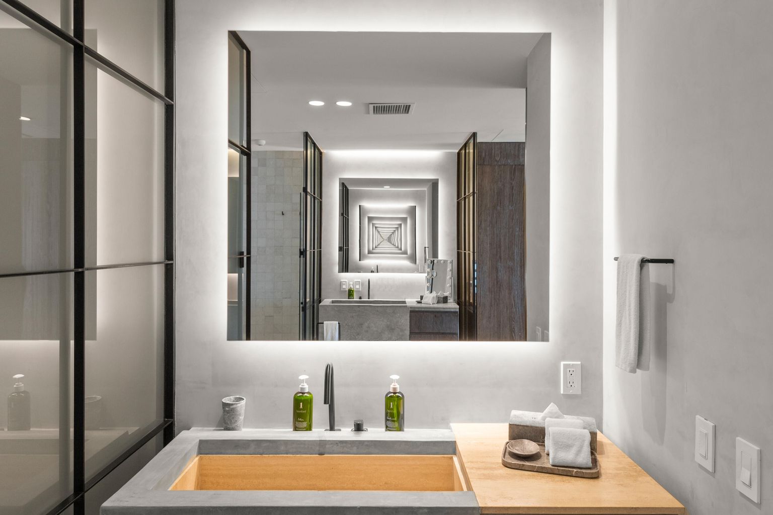 Residence 7-302 Hacienda Beach Club Phase 2
