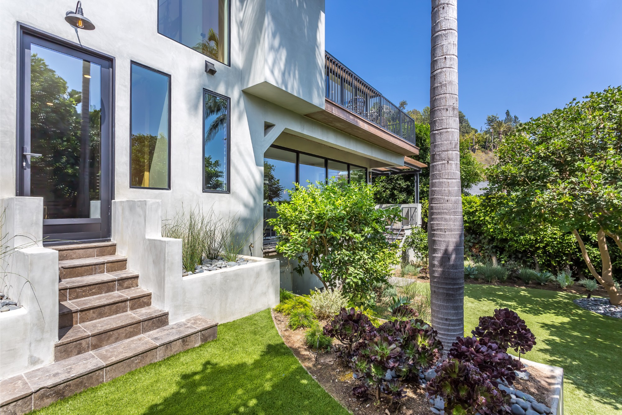 1490 Sunset Plaza Dr.
