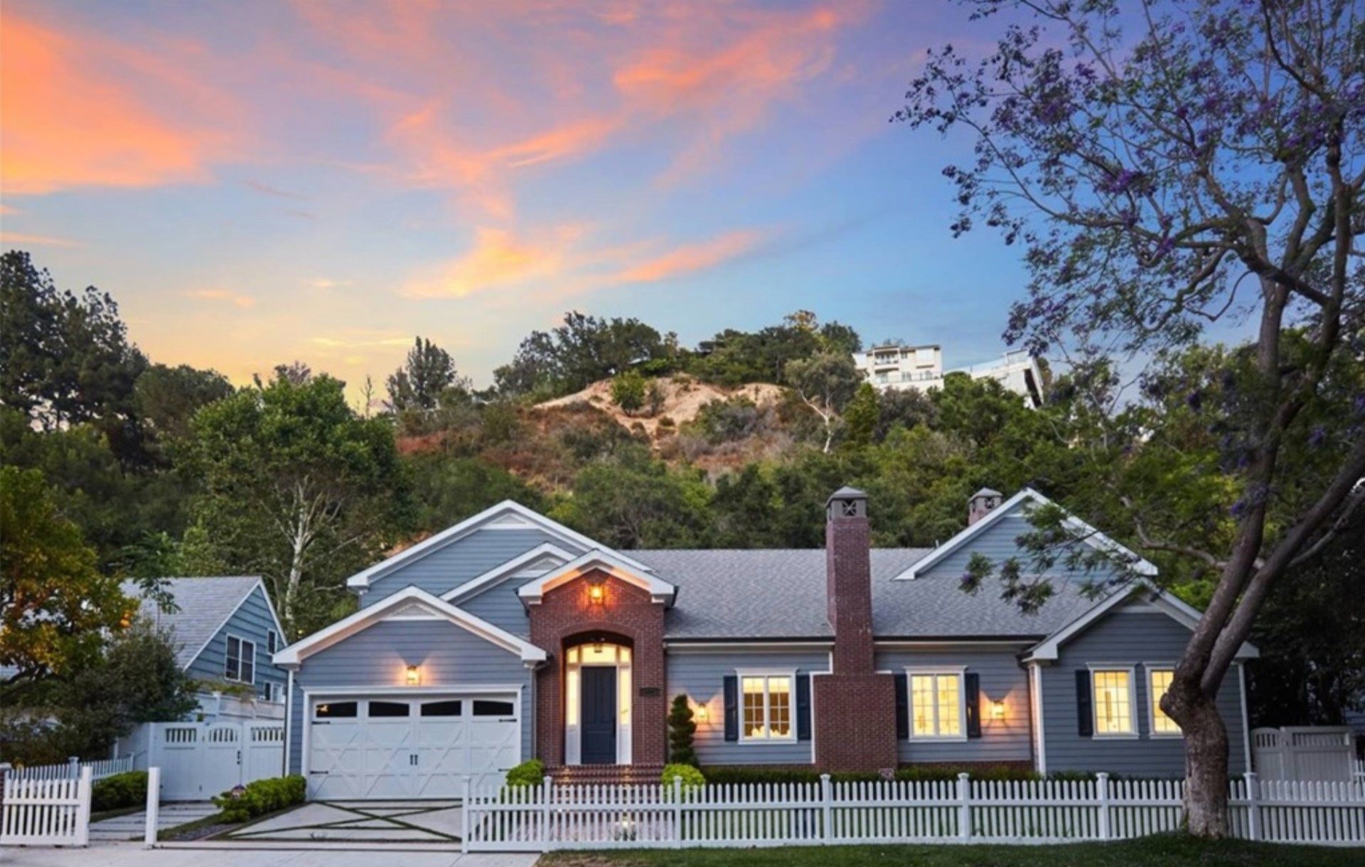 900  Moraga Dr.