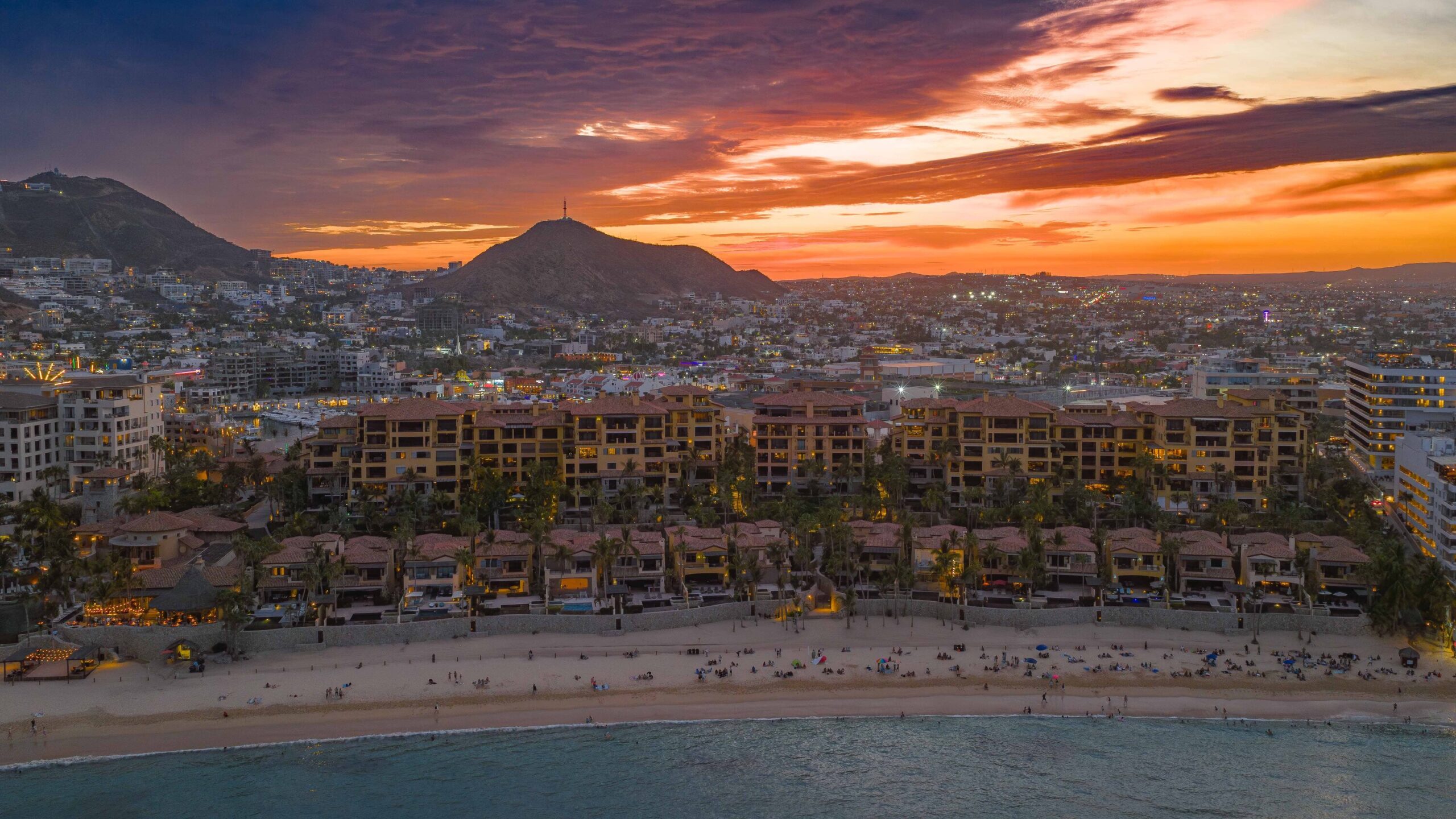 Residence 1-403, Hacienda Beach Club