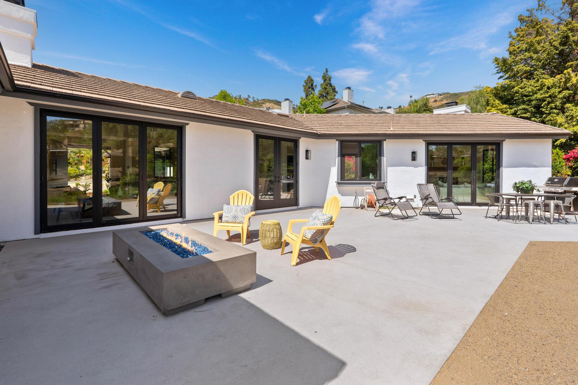 2511 San Clemente Ave.