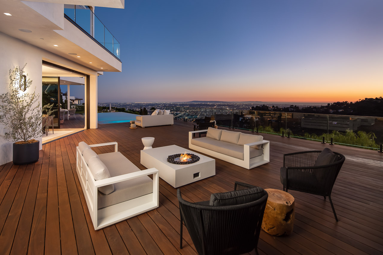 2371 Achilles Dr.