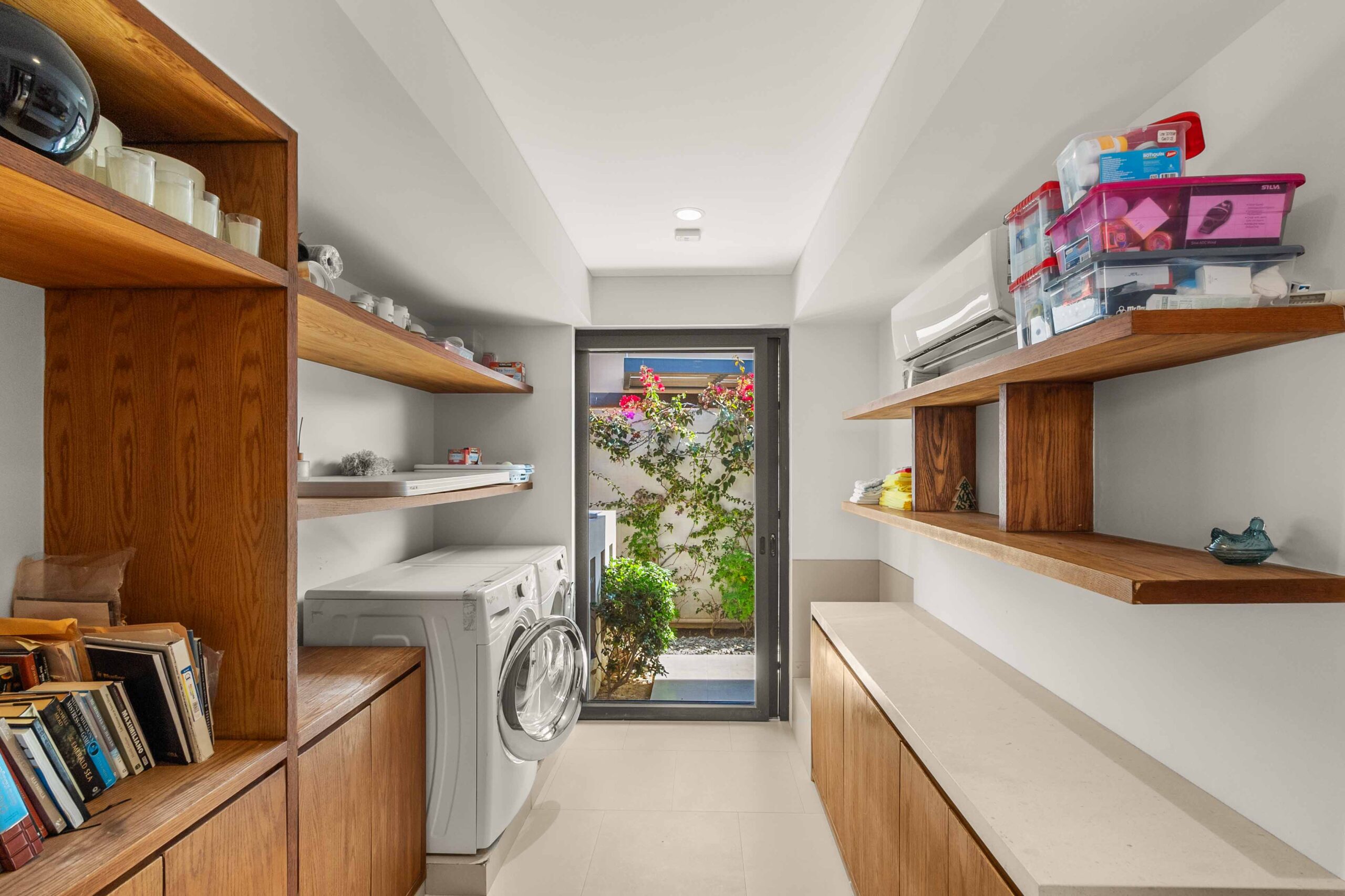10  The Enclave, Zadun Residences