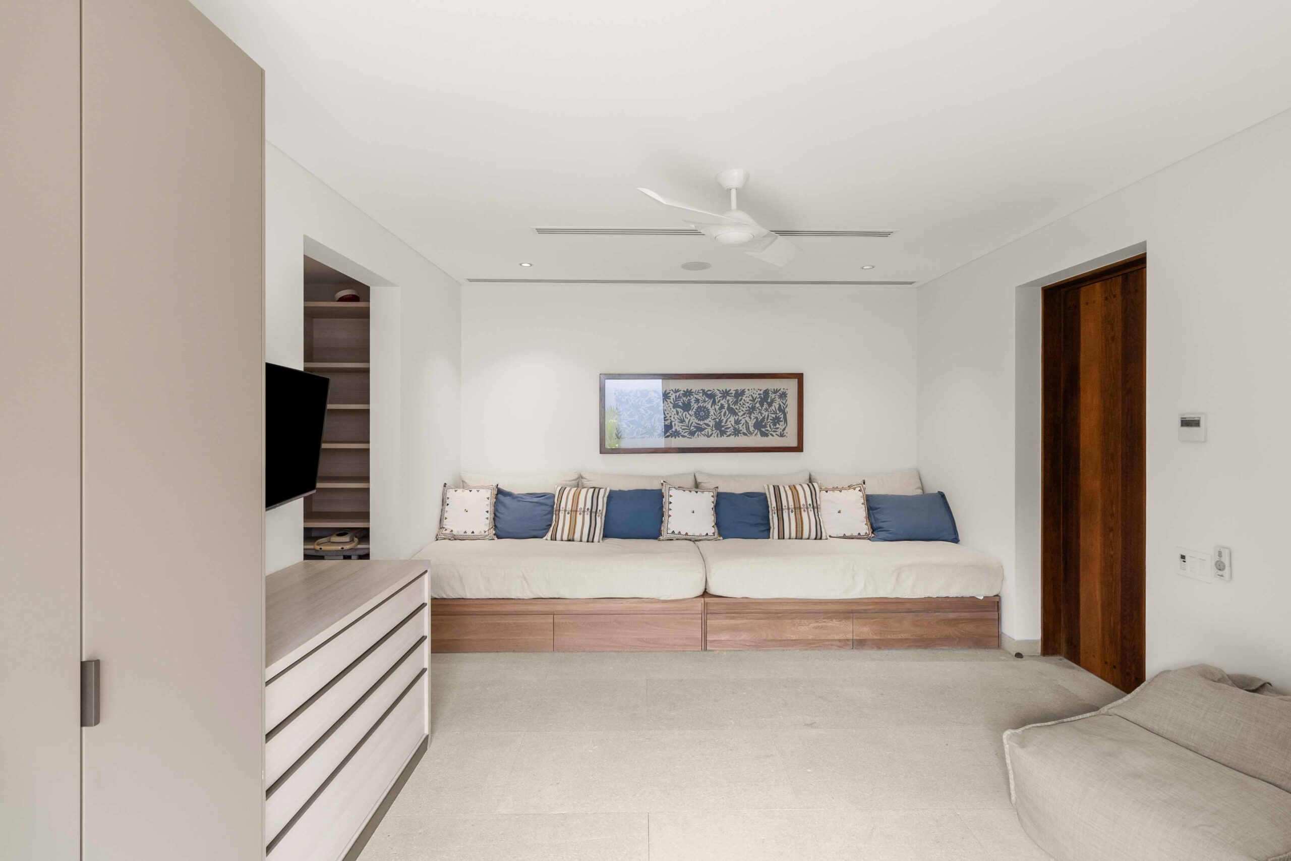 10  The Enclave, Zadun Residences