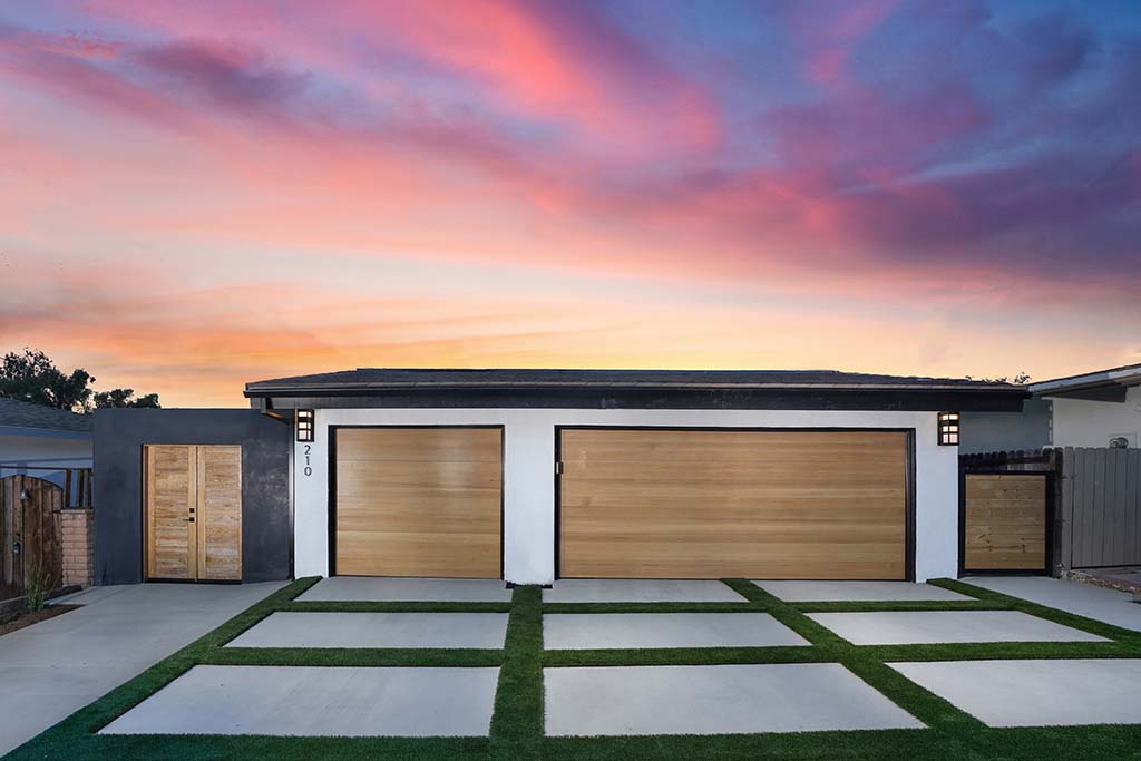 210  Avenida San Antonio
