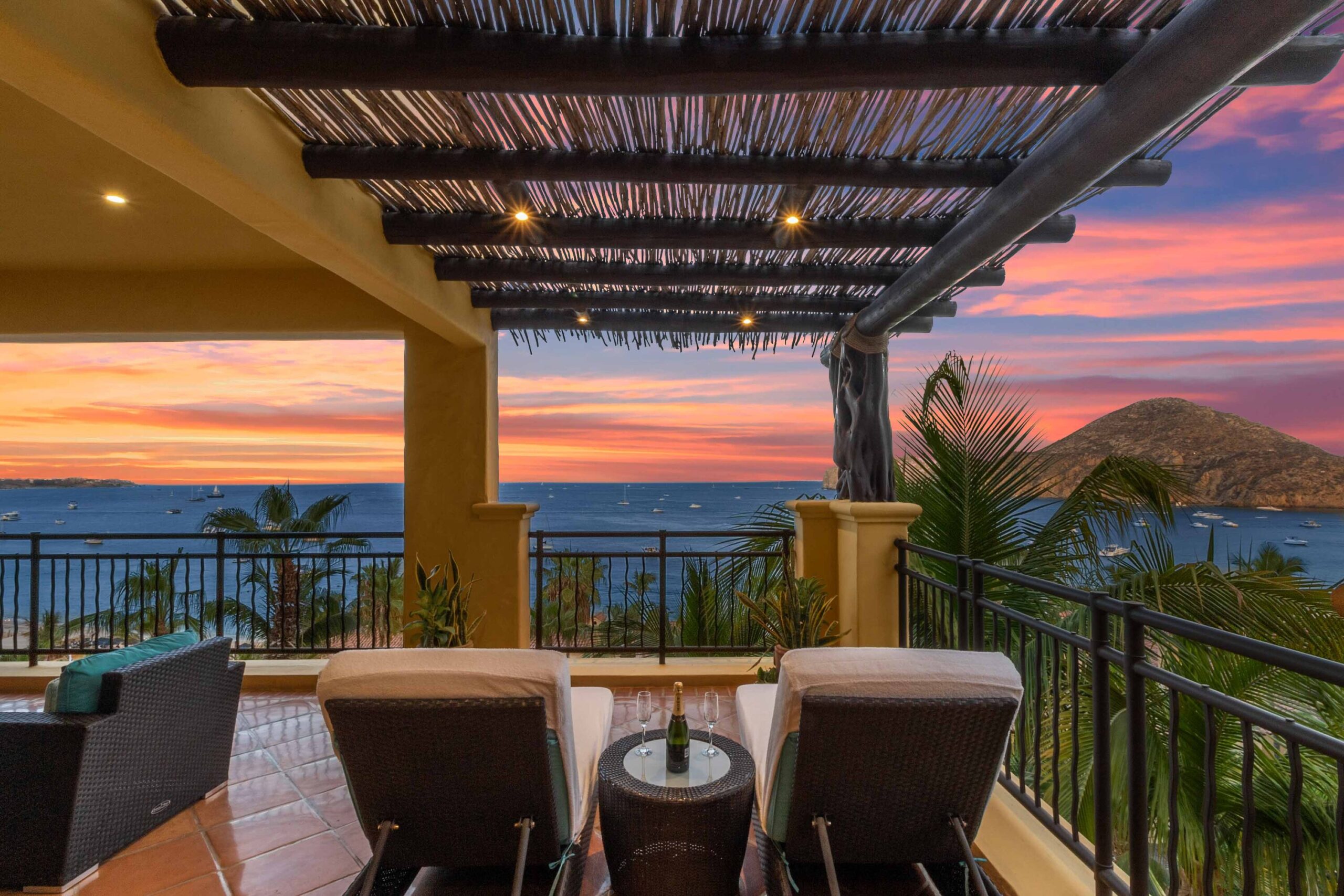 Residence 1-403, Hacienda Beach Club