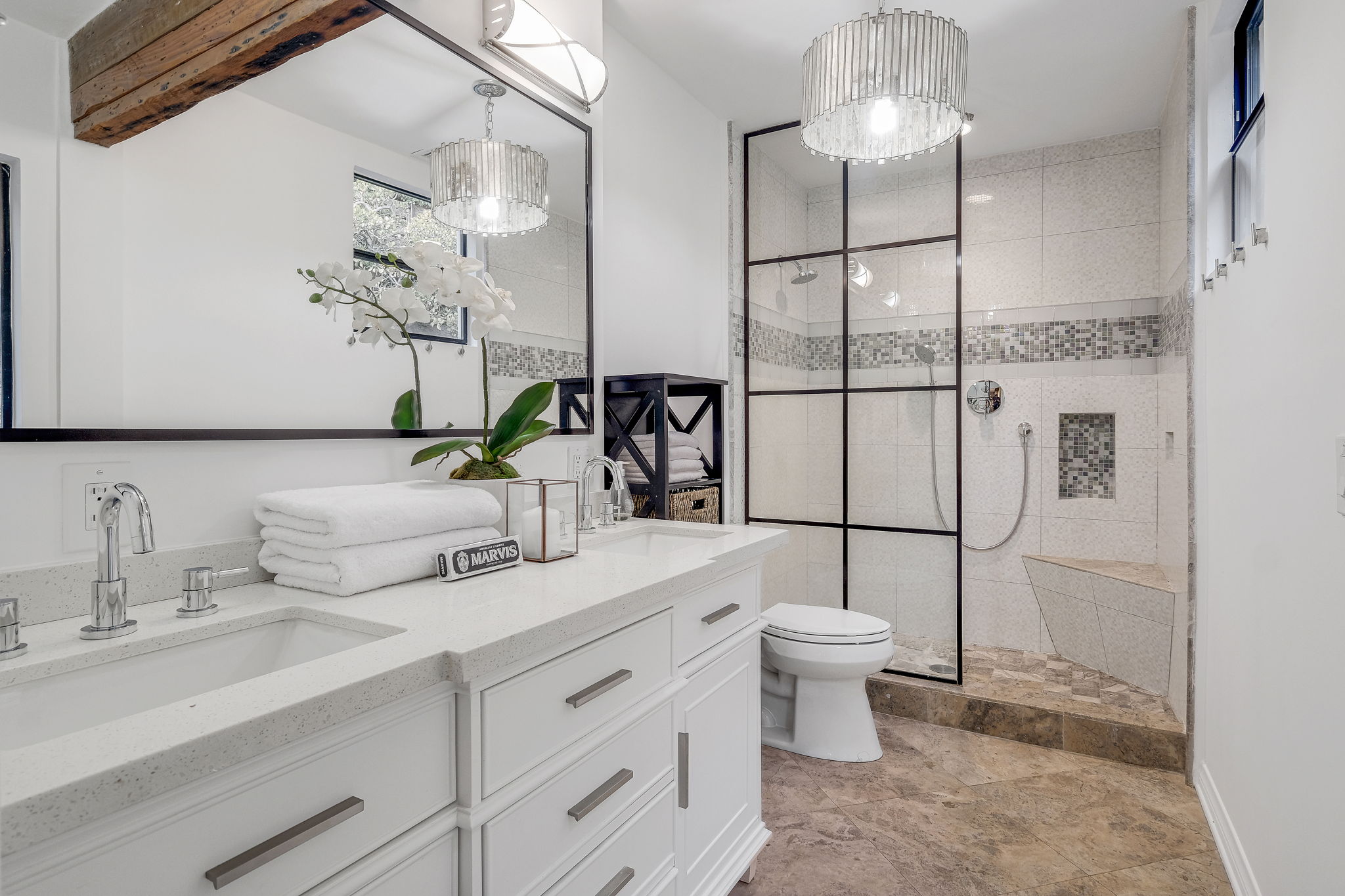 11453 Laurelcrest Dr.