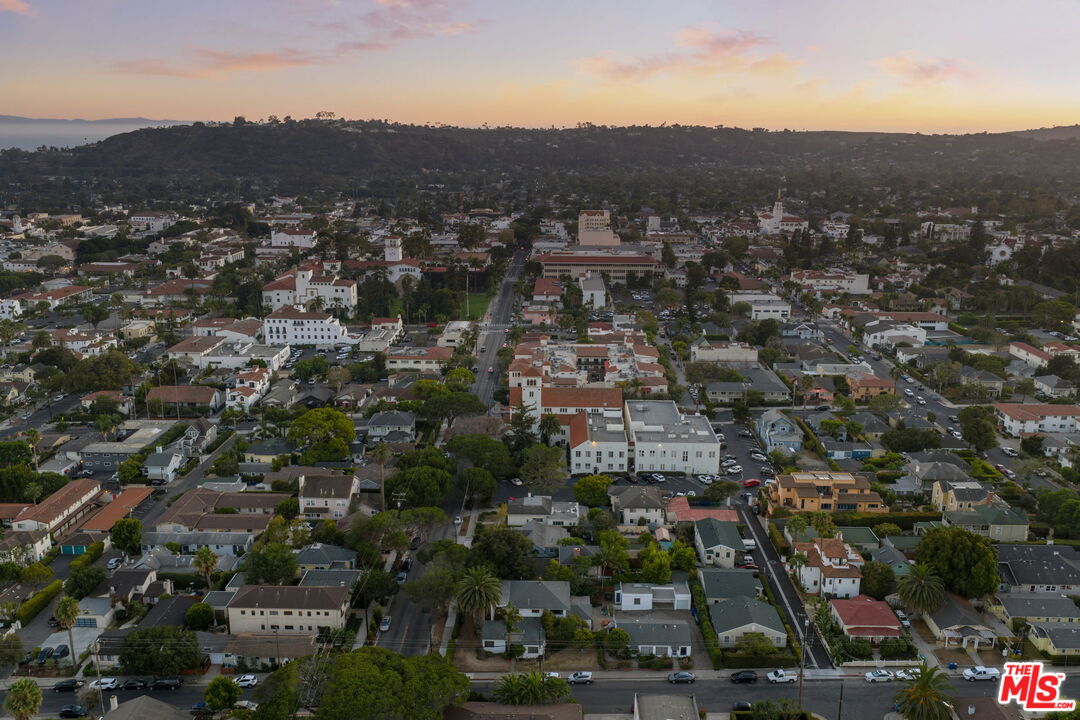 333 E Anapamu St