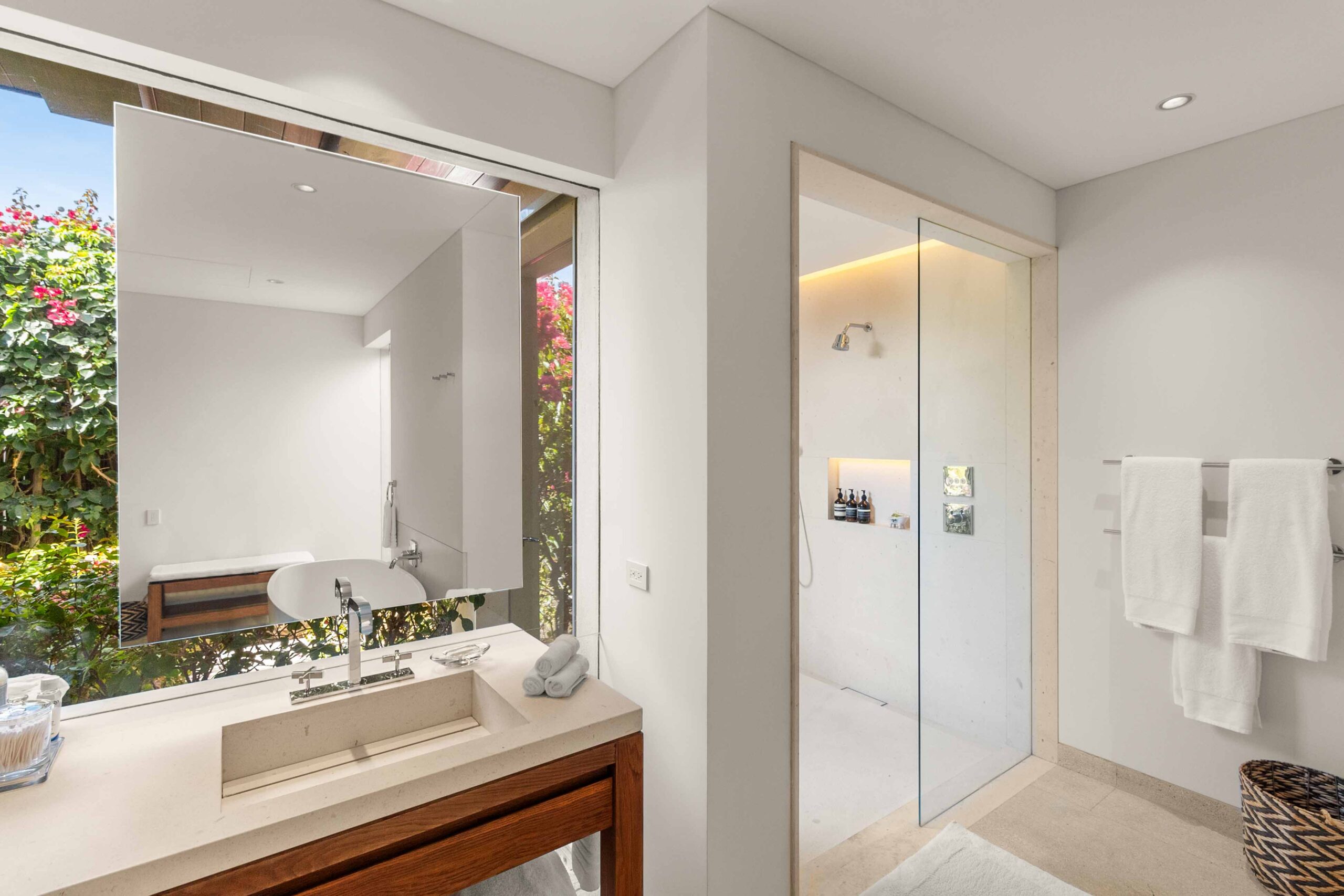 10  The Enclave, Zadun Residences