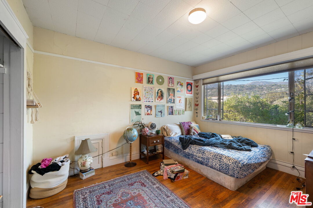 333 E Anapamu St