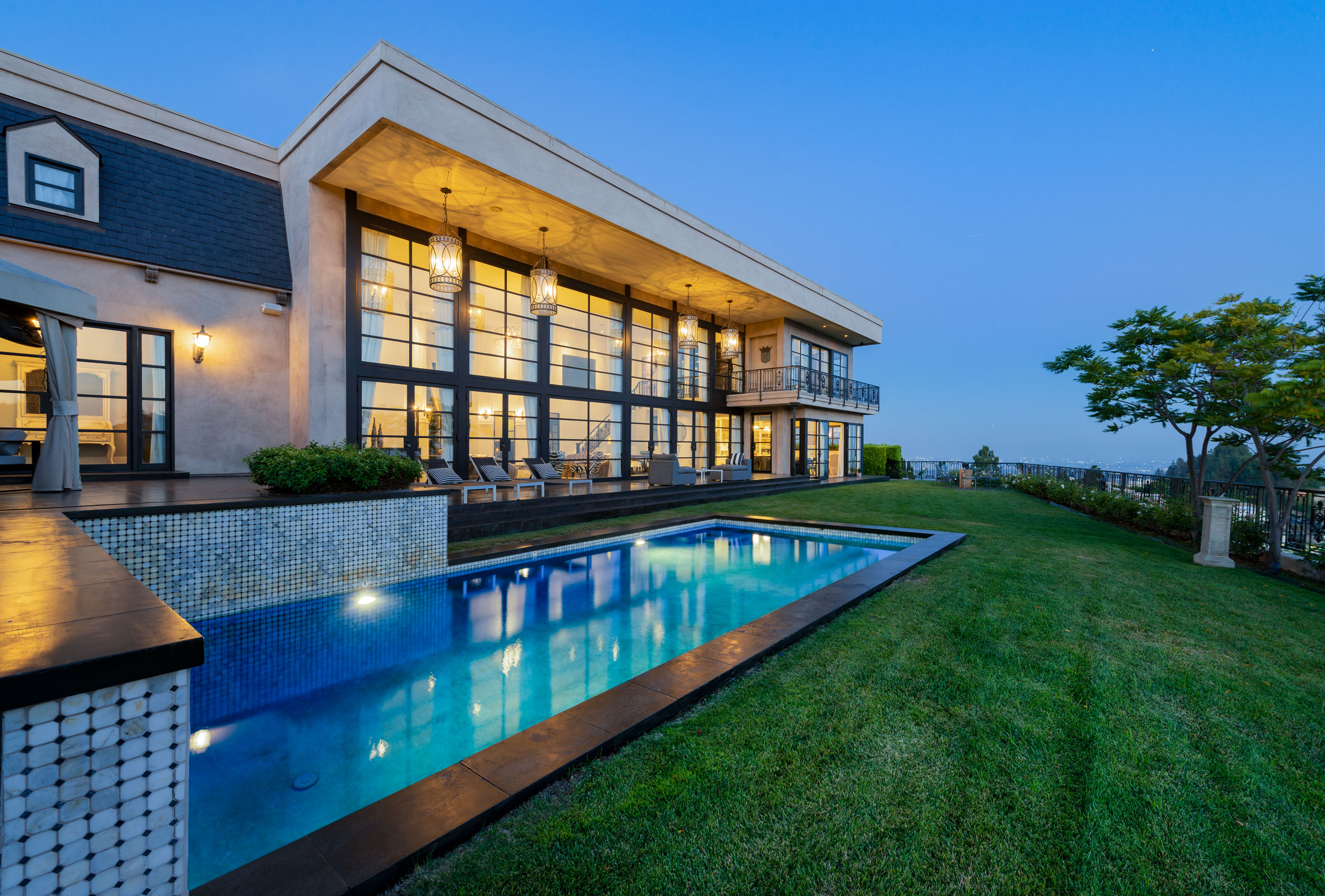 2135 Hercules Dr.