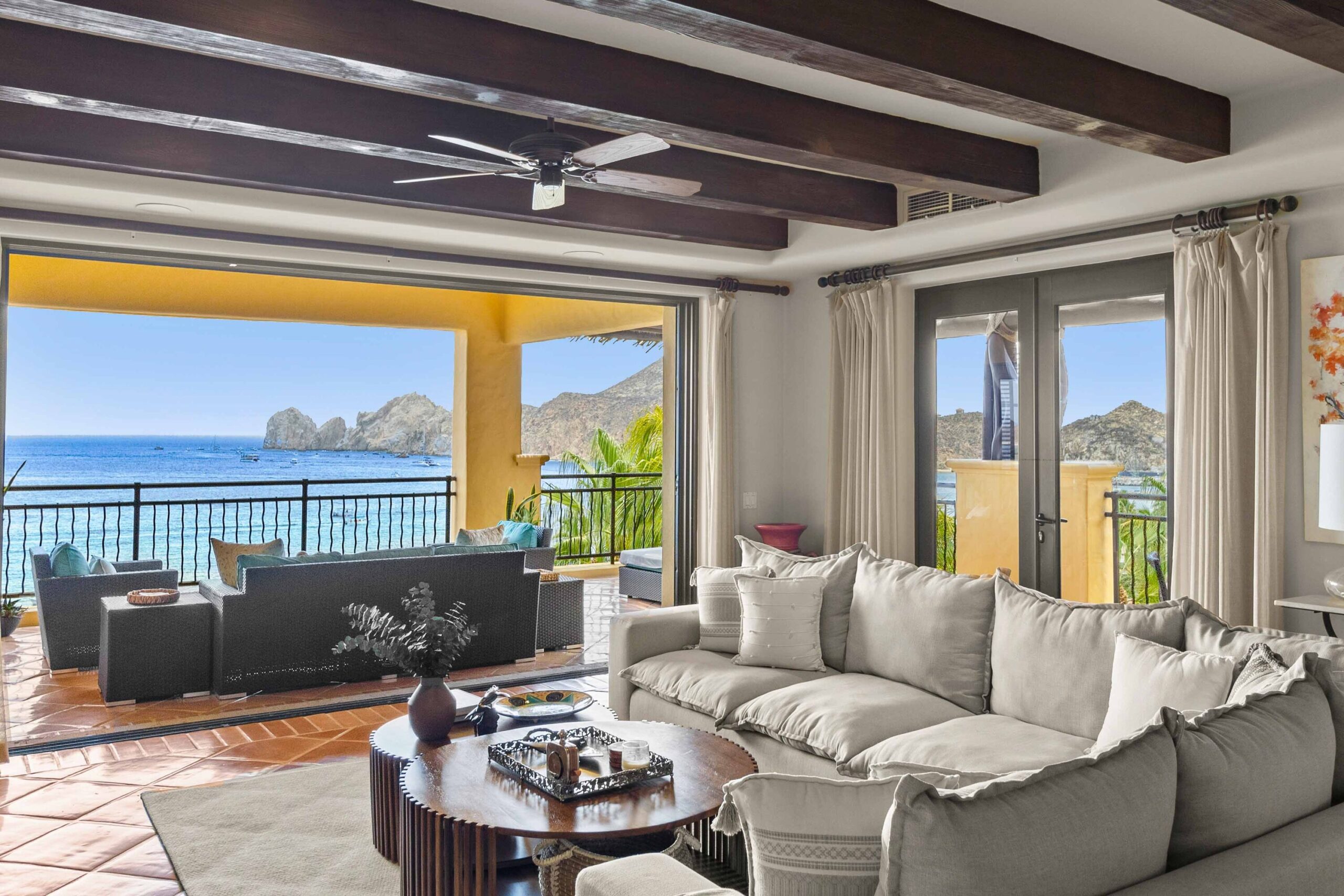 Residence 1-403, Hacienda Beach Club
