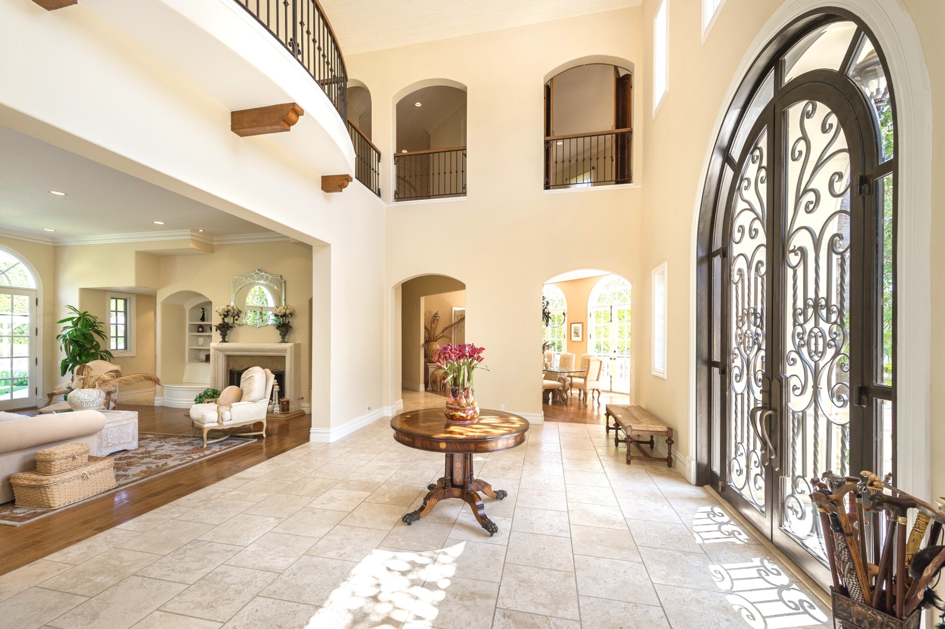 1206 Amalfi Dr.