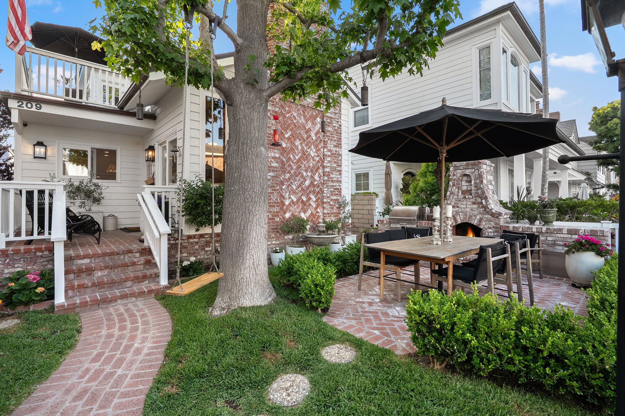 209  Diamond Ave.