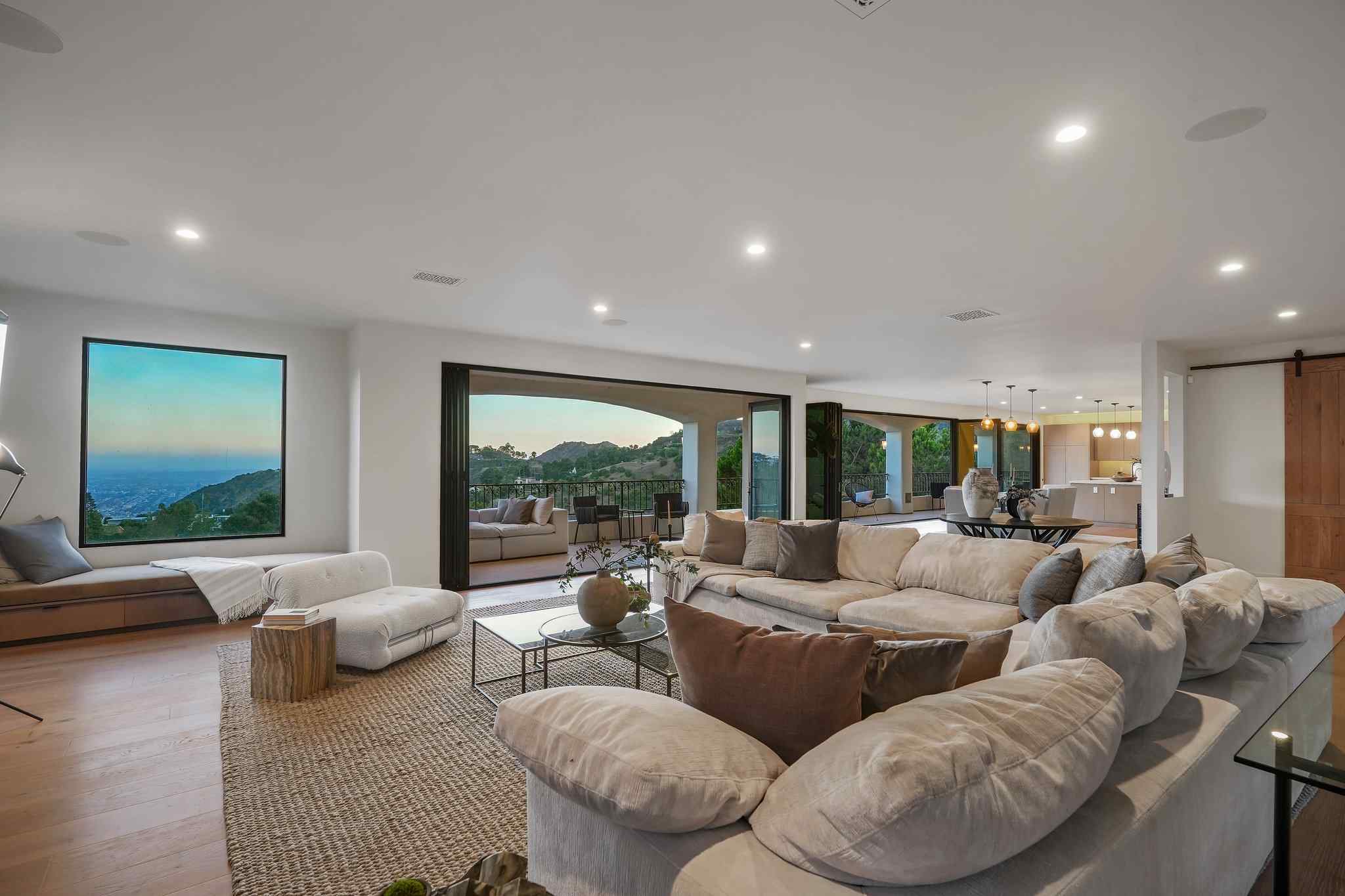 7212  Mulholland Dr.