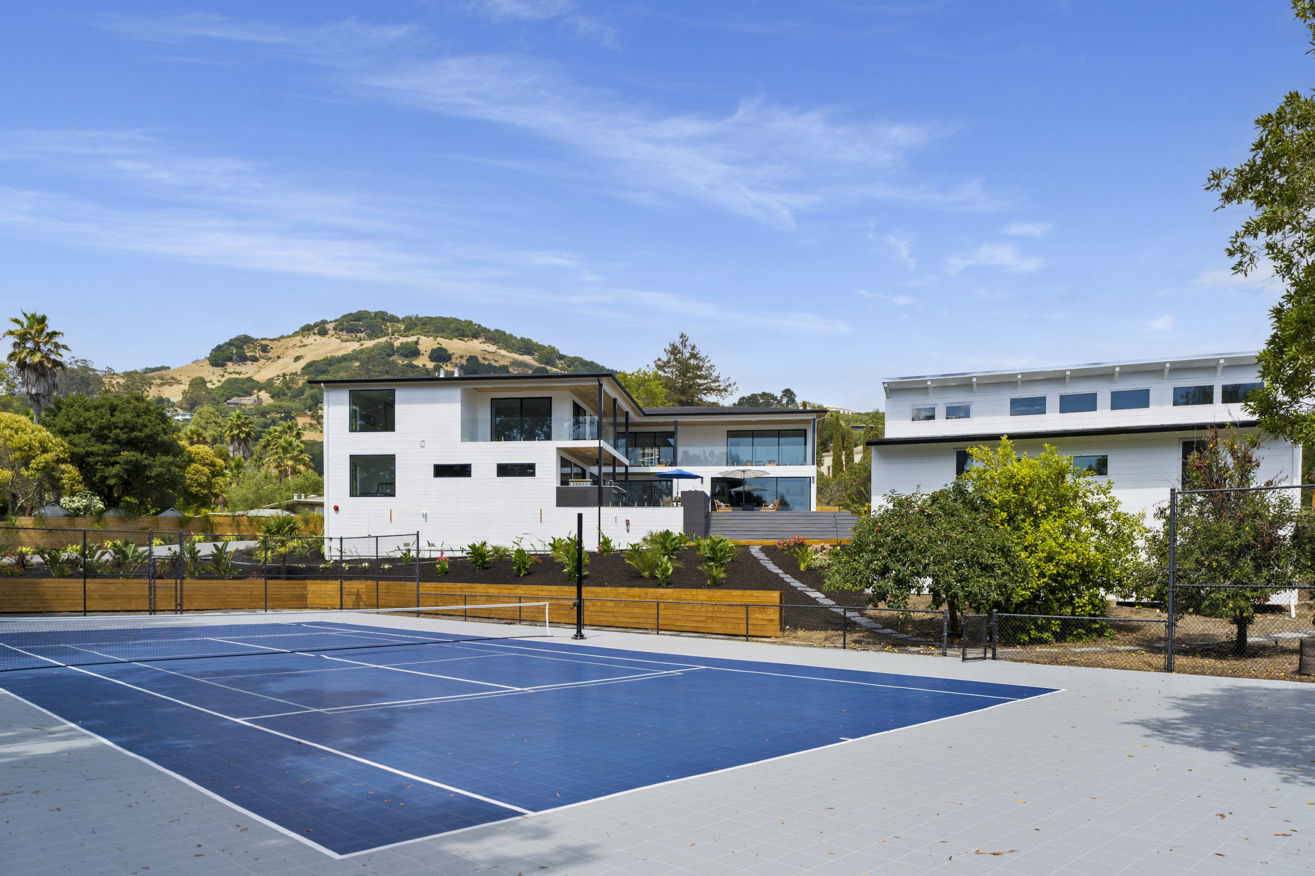 17 Moncada Way