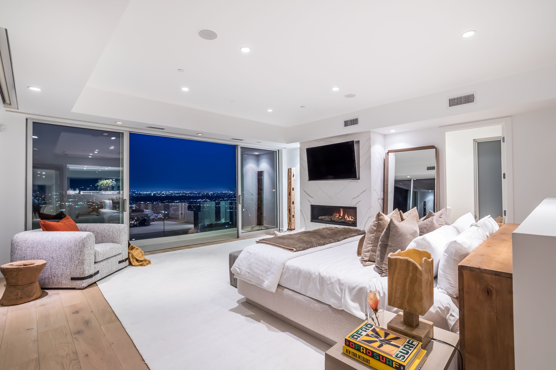 8469  Hillside Ave.